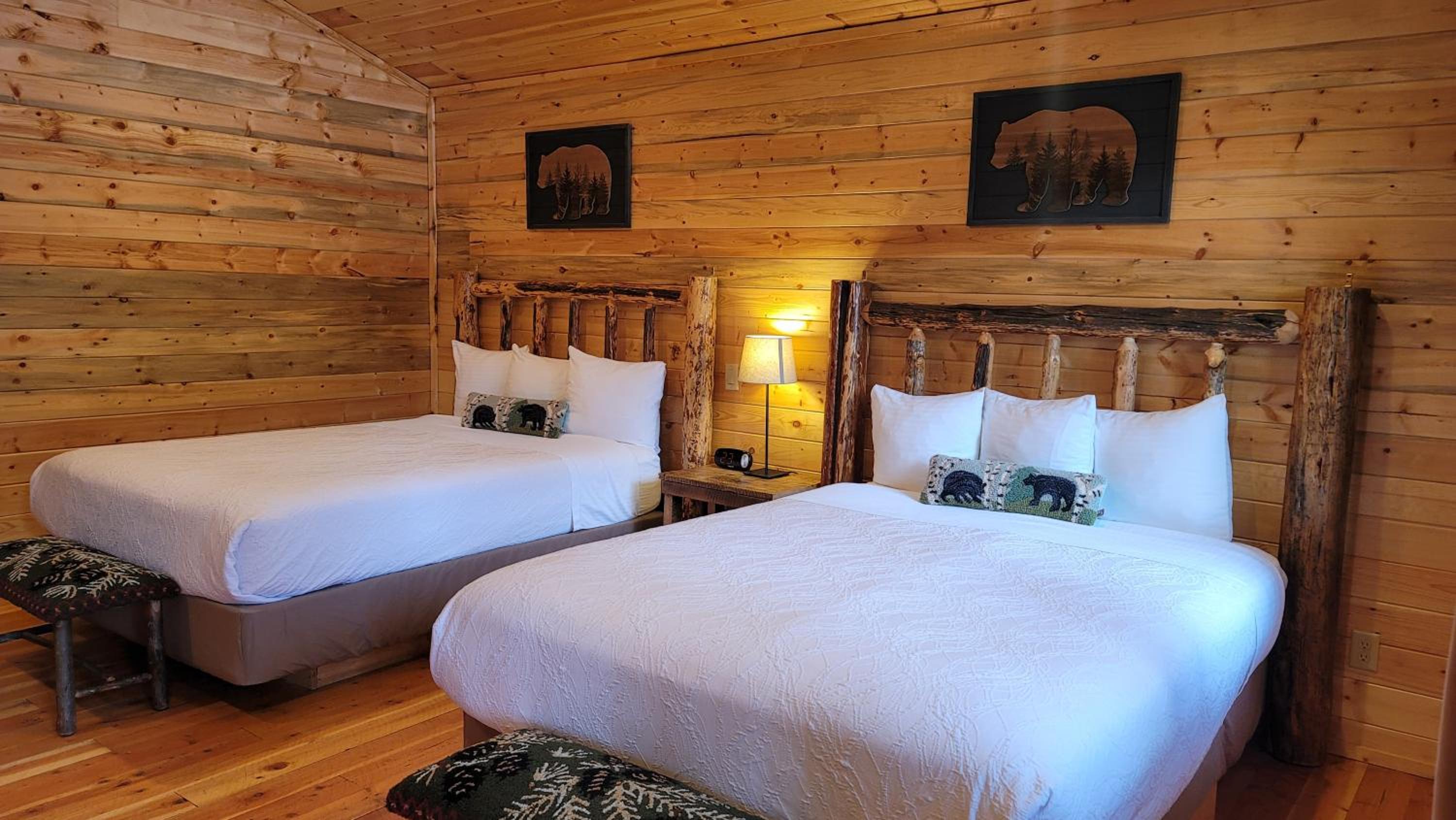 Riverfront Motel & Cabins