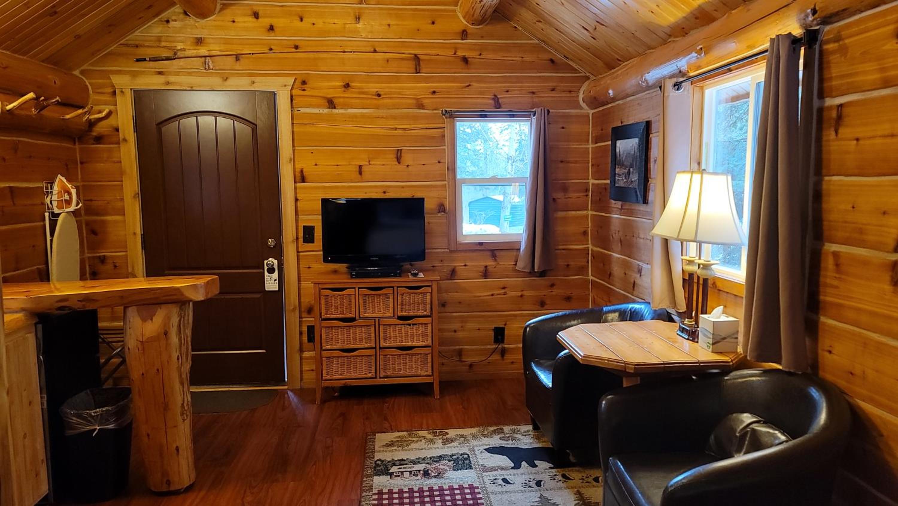 Riverfront Motel & Cabins