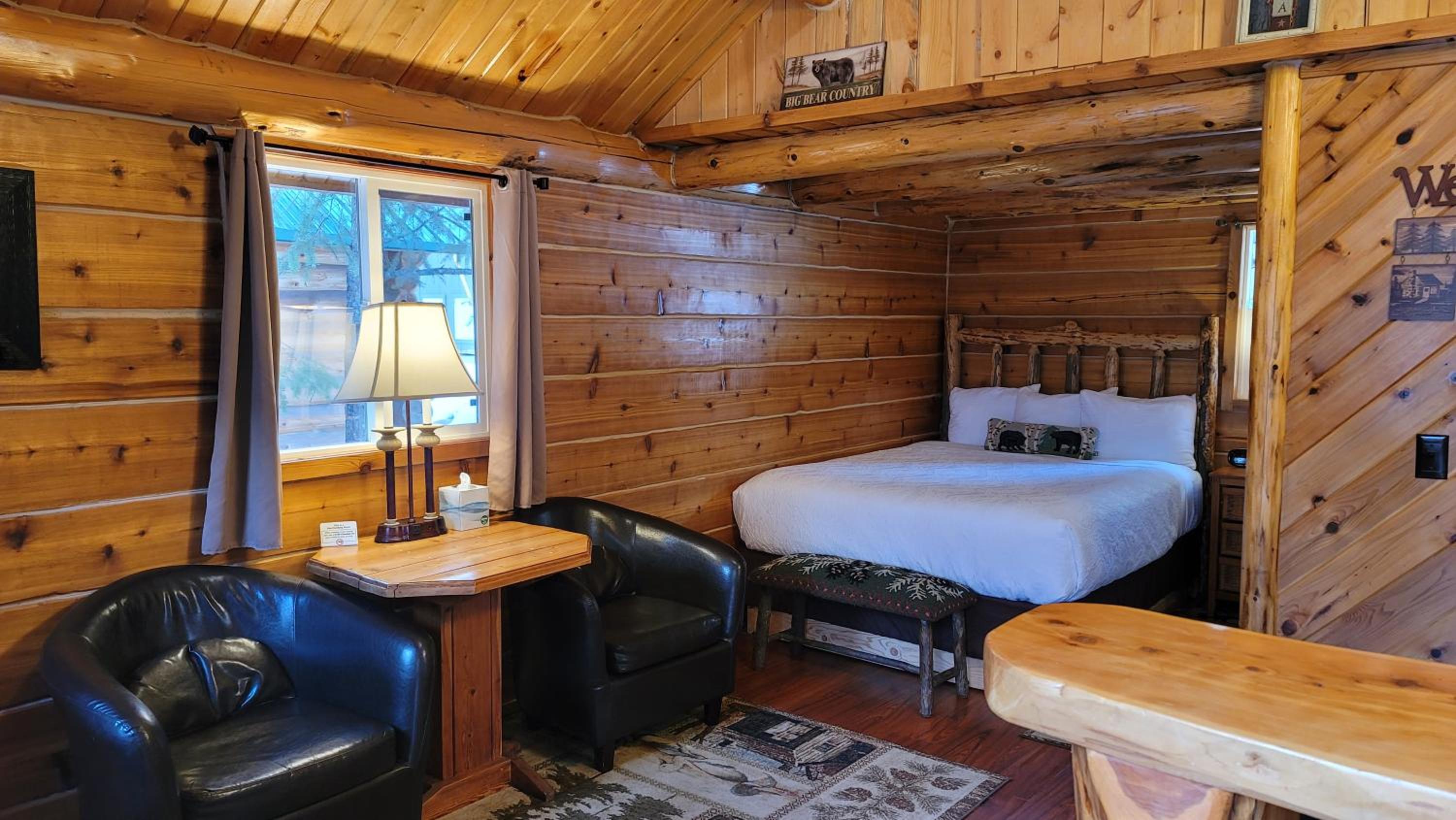 Riverfront Motel & Cabins