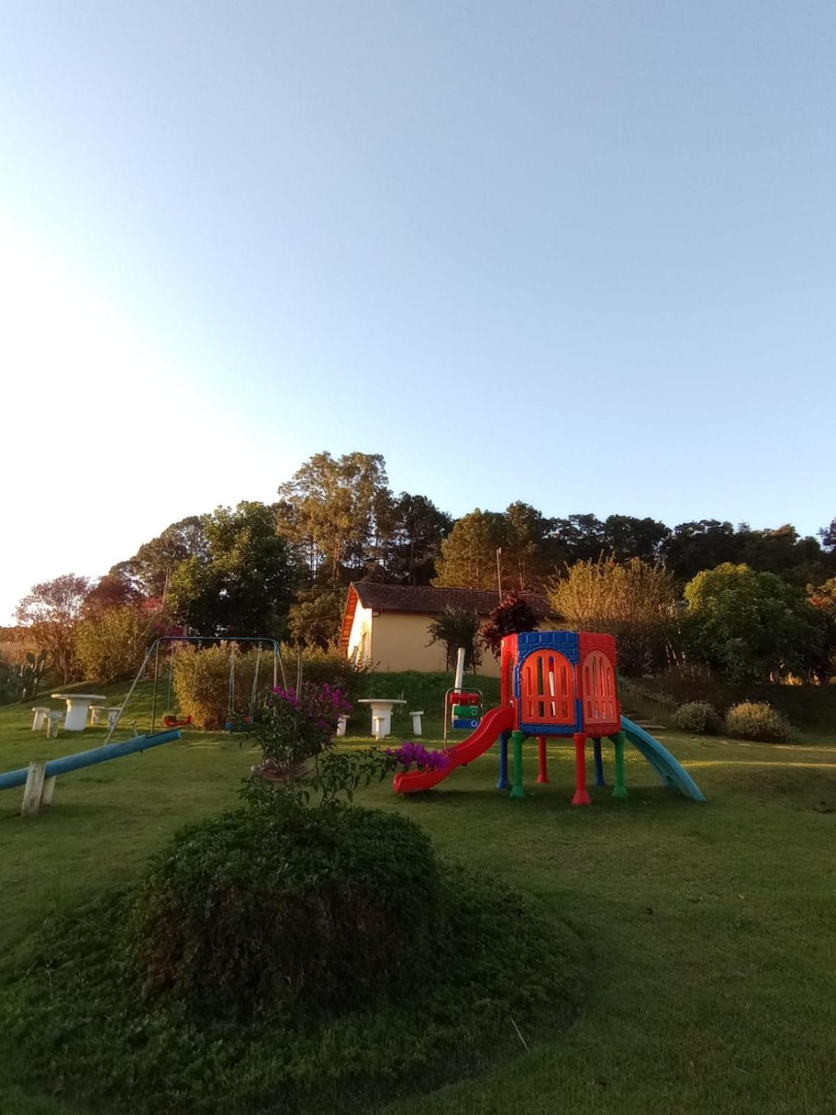 Casa da Vovó na Pousada Sitio Pauletto - com Cozinha, Churrasqueira e Decoração
