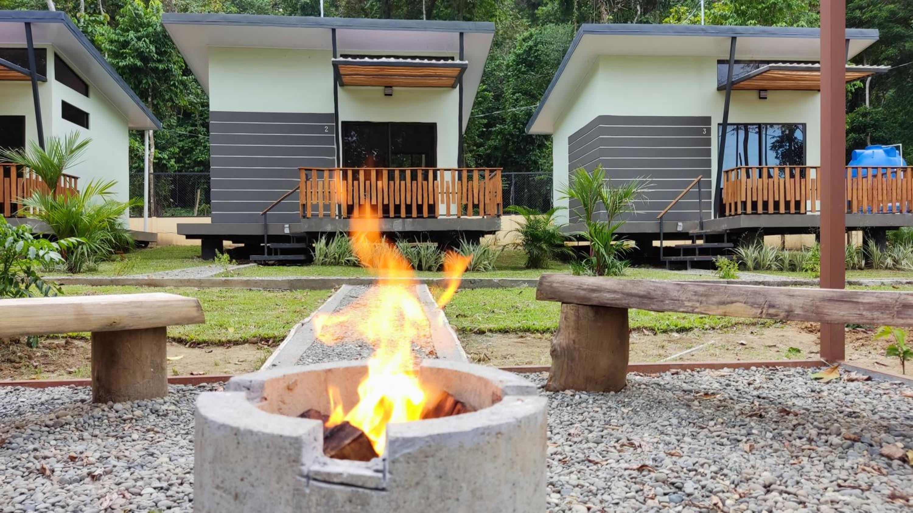 Casa Black Chaini