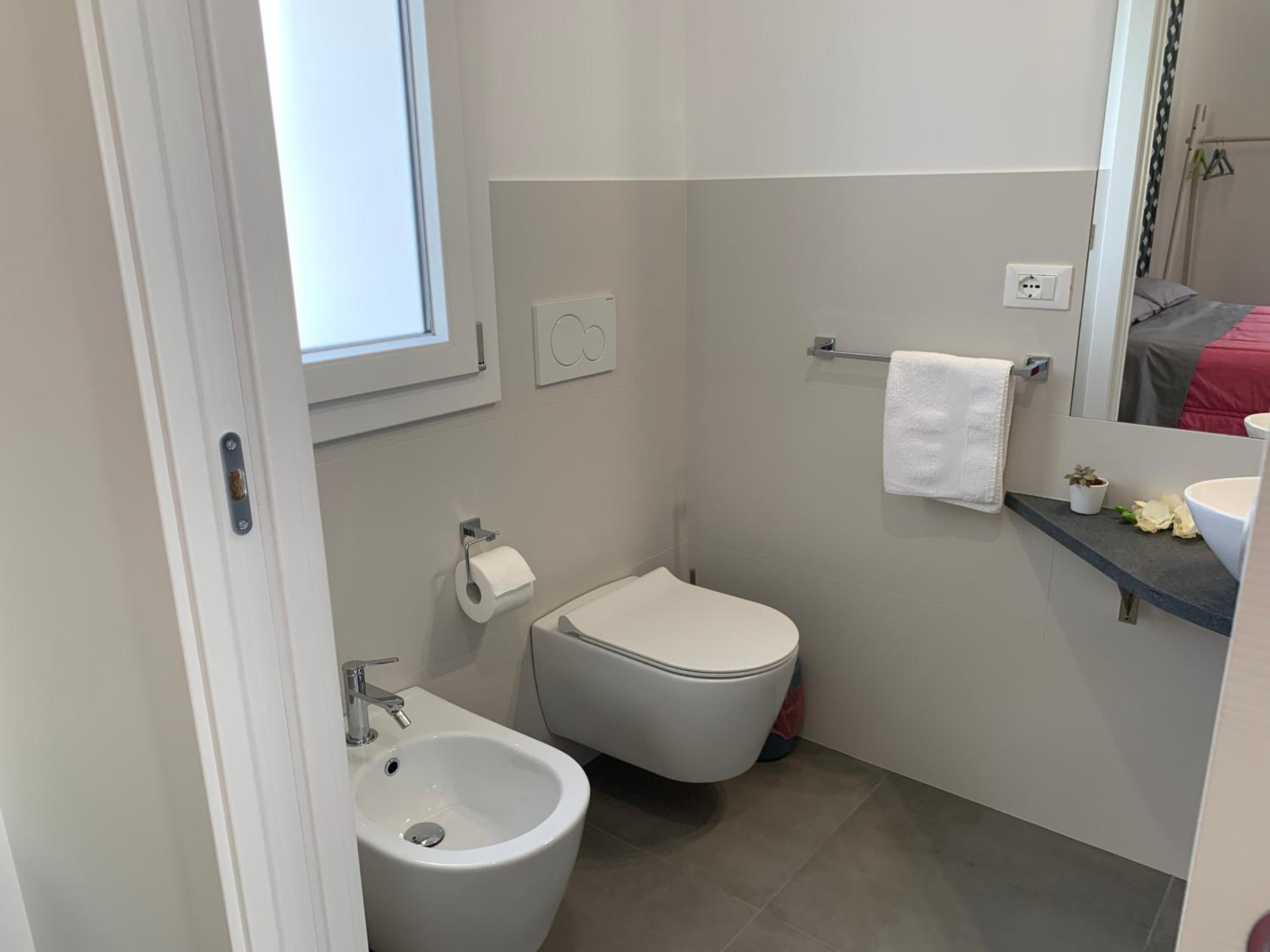 White House monolocale photo 3