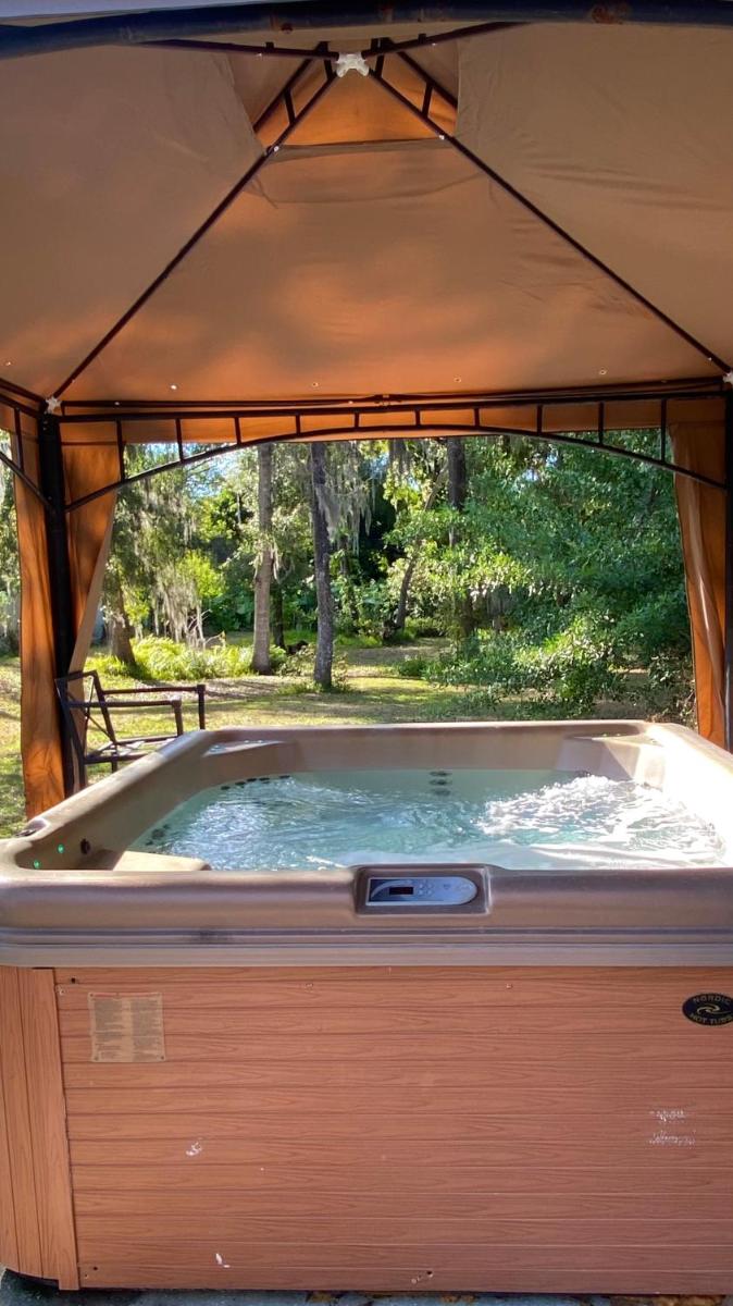 º Tropical Escape Sarasota º Experience Florida Up-close! view 3
