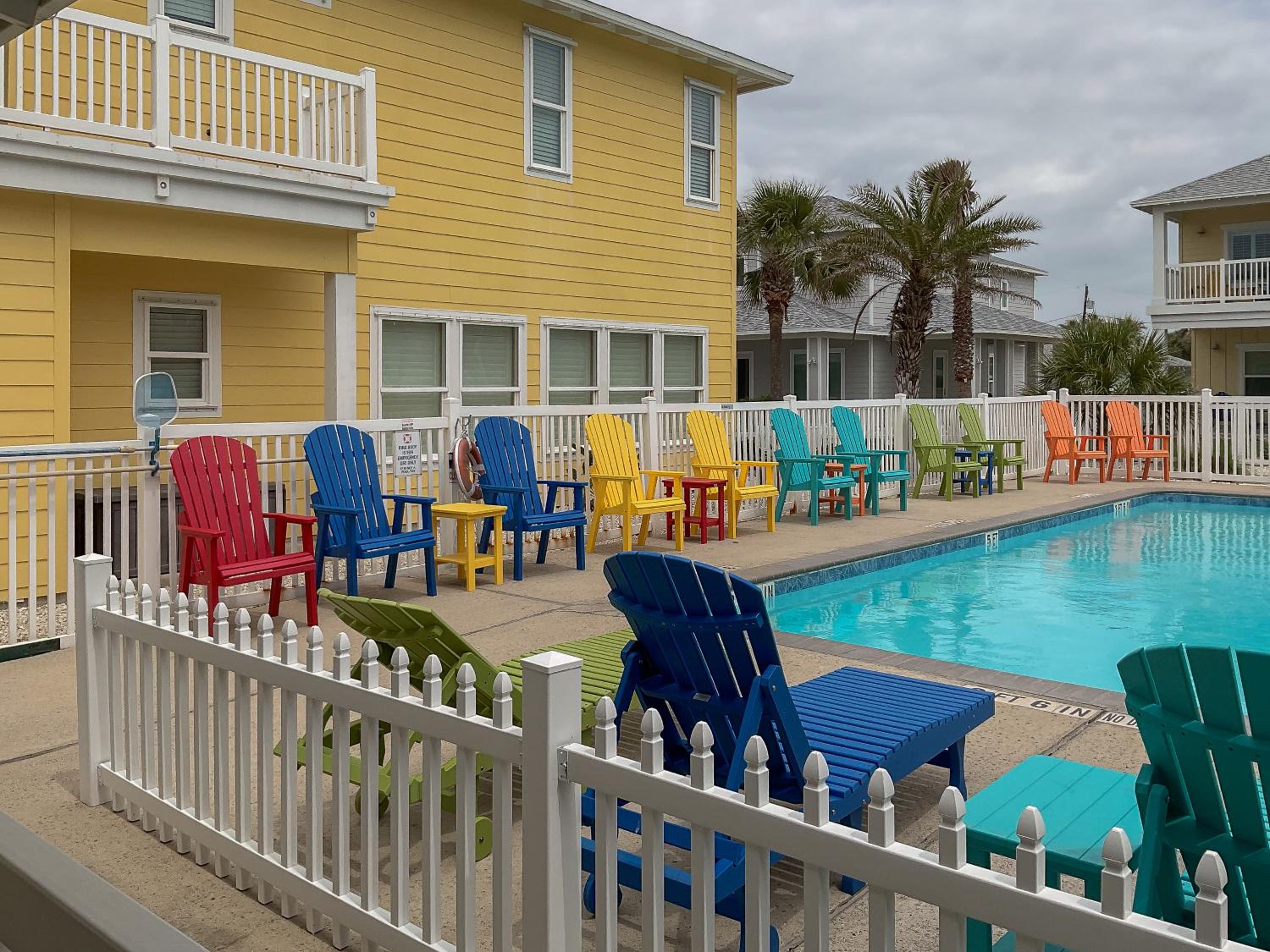 VW79 - Large Beach Home, Shared Pool, Golf Cart Included view 3
