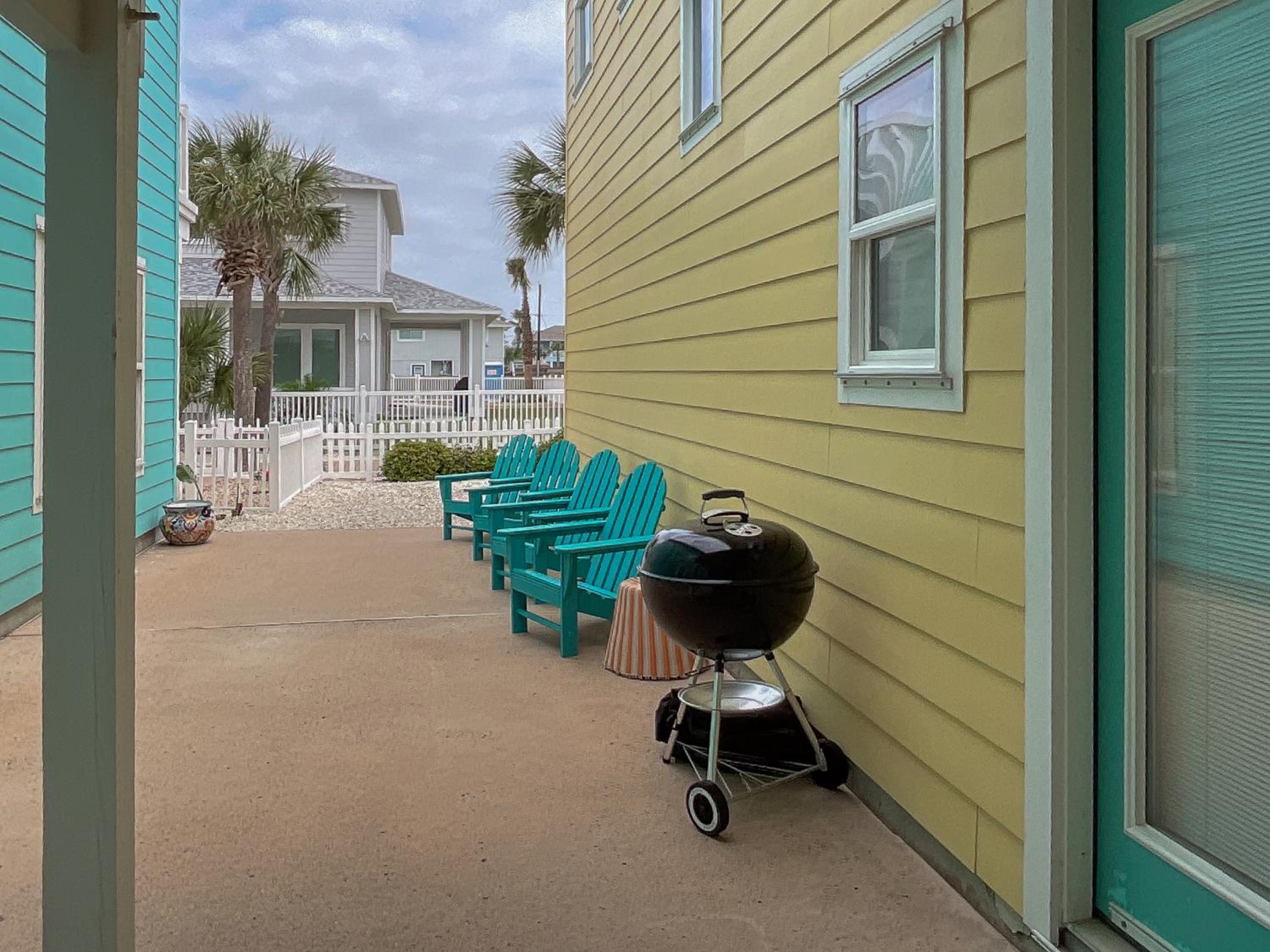 VW79 - Large Beach Home, Shared Pool, Golf Cart Included view 5