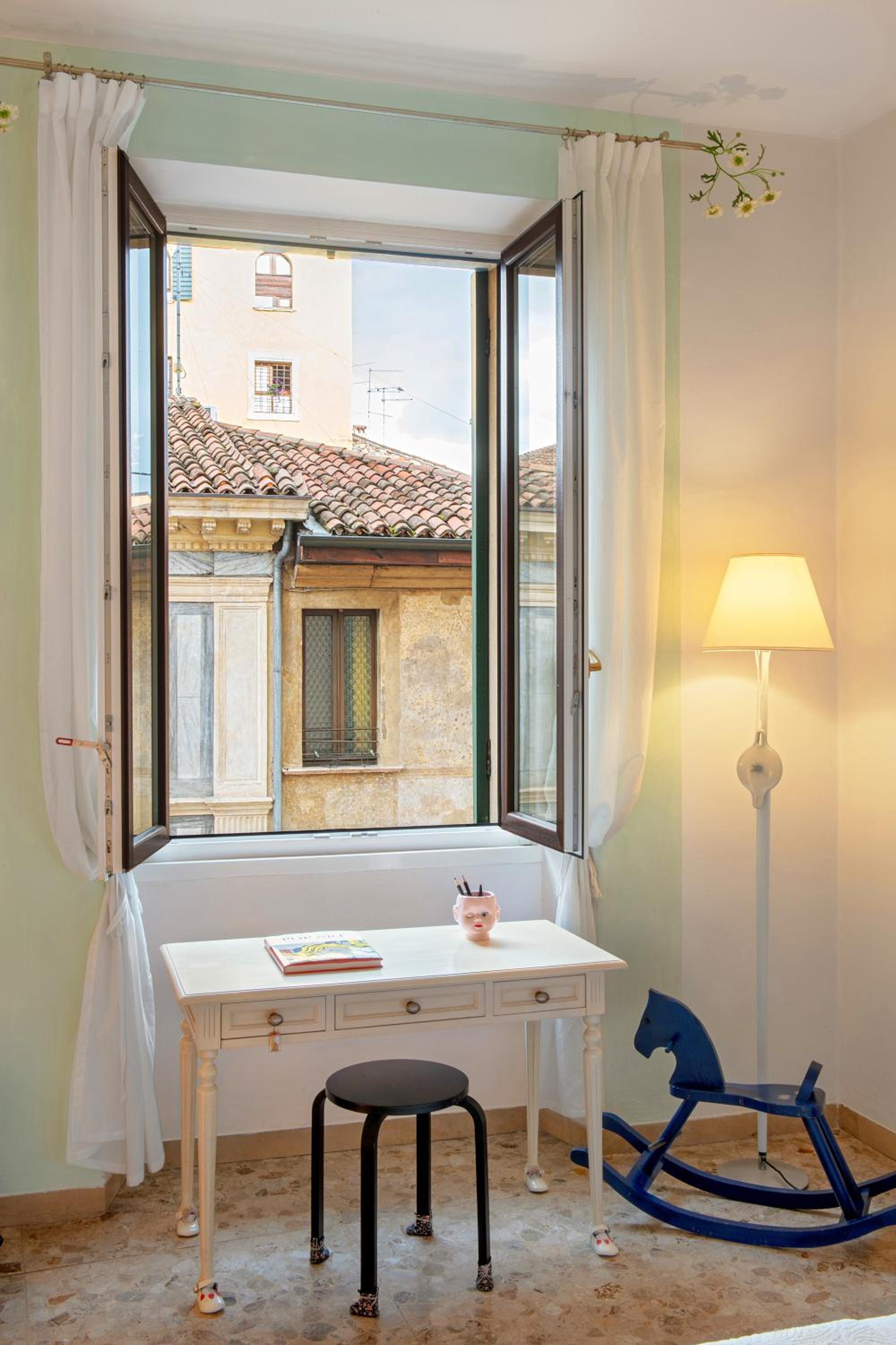 hotel room