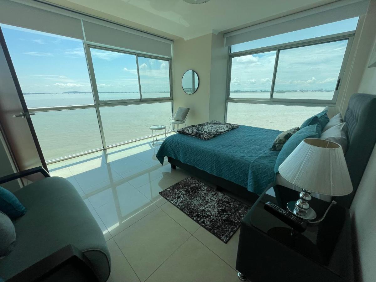 Apartamento VISTA Al RIO PUERTO SANTANA Riverfront 1 view 2