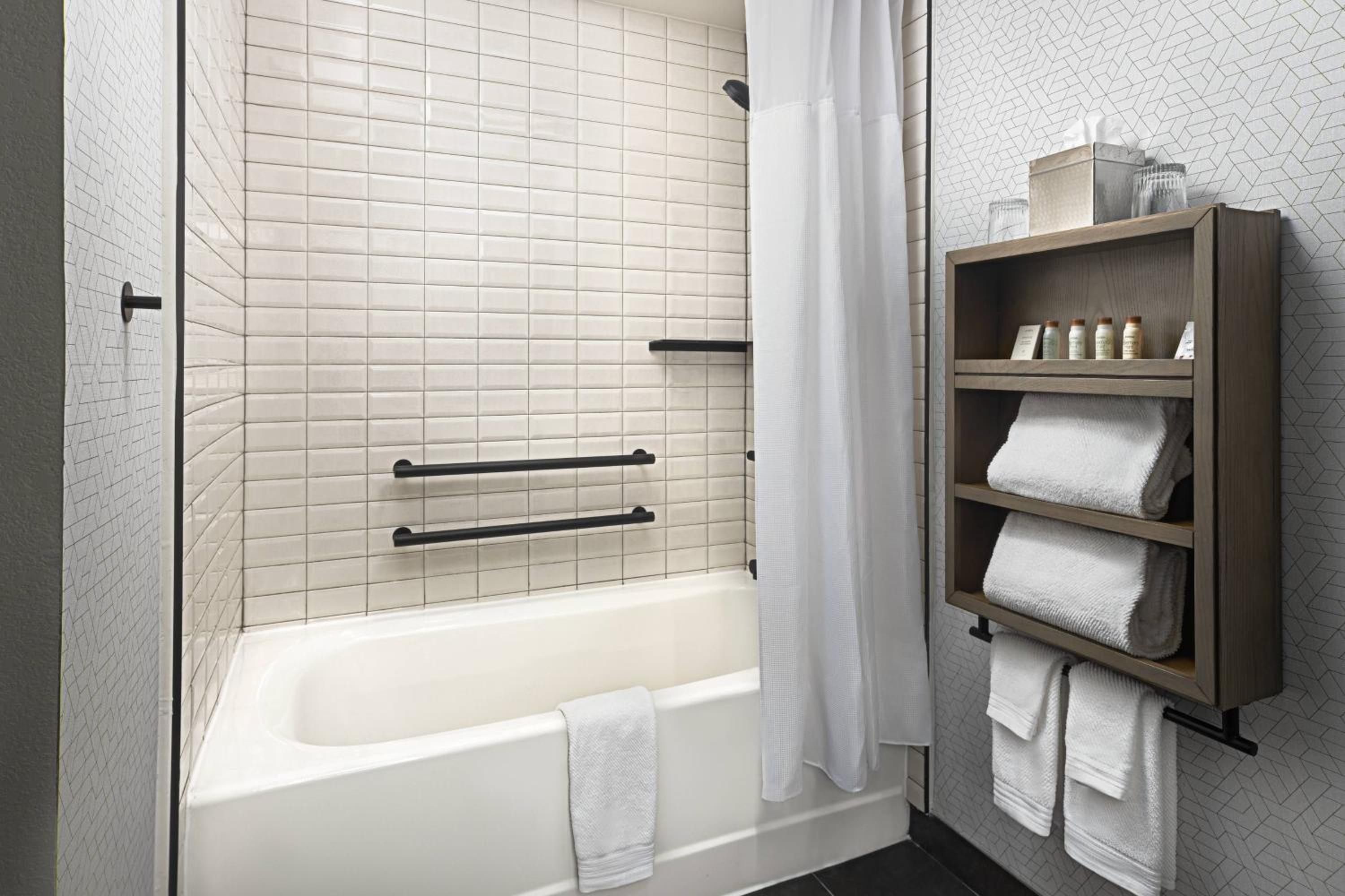 Renaissance Fort Lauderdale West Hotel - Property Image 1