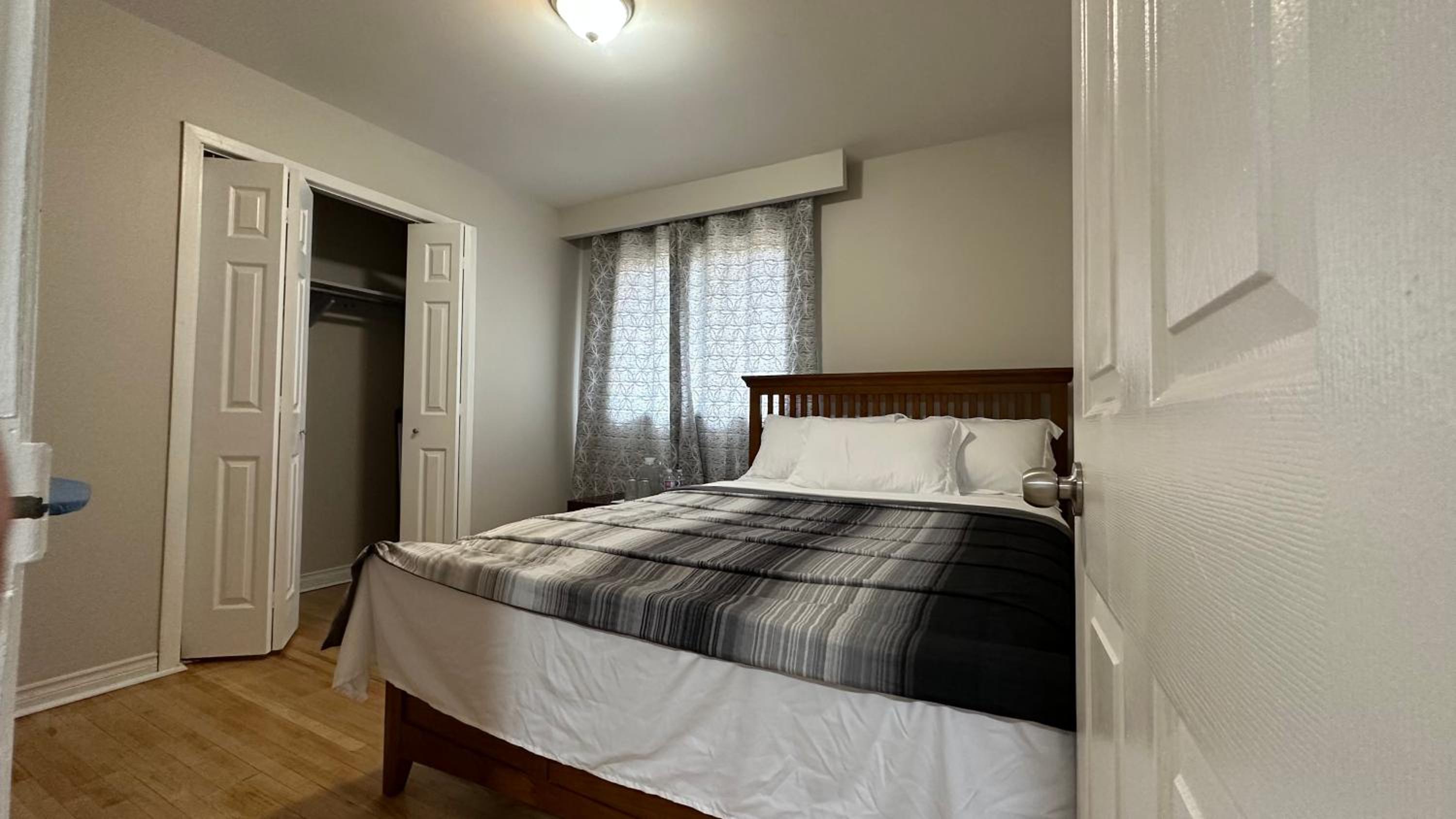 Full Privacy House with Free Parkrings