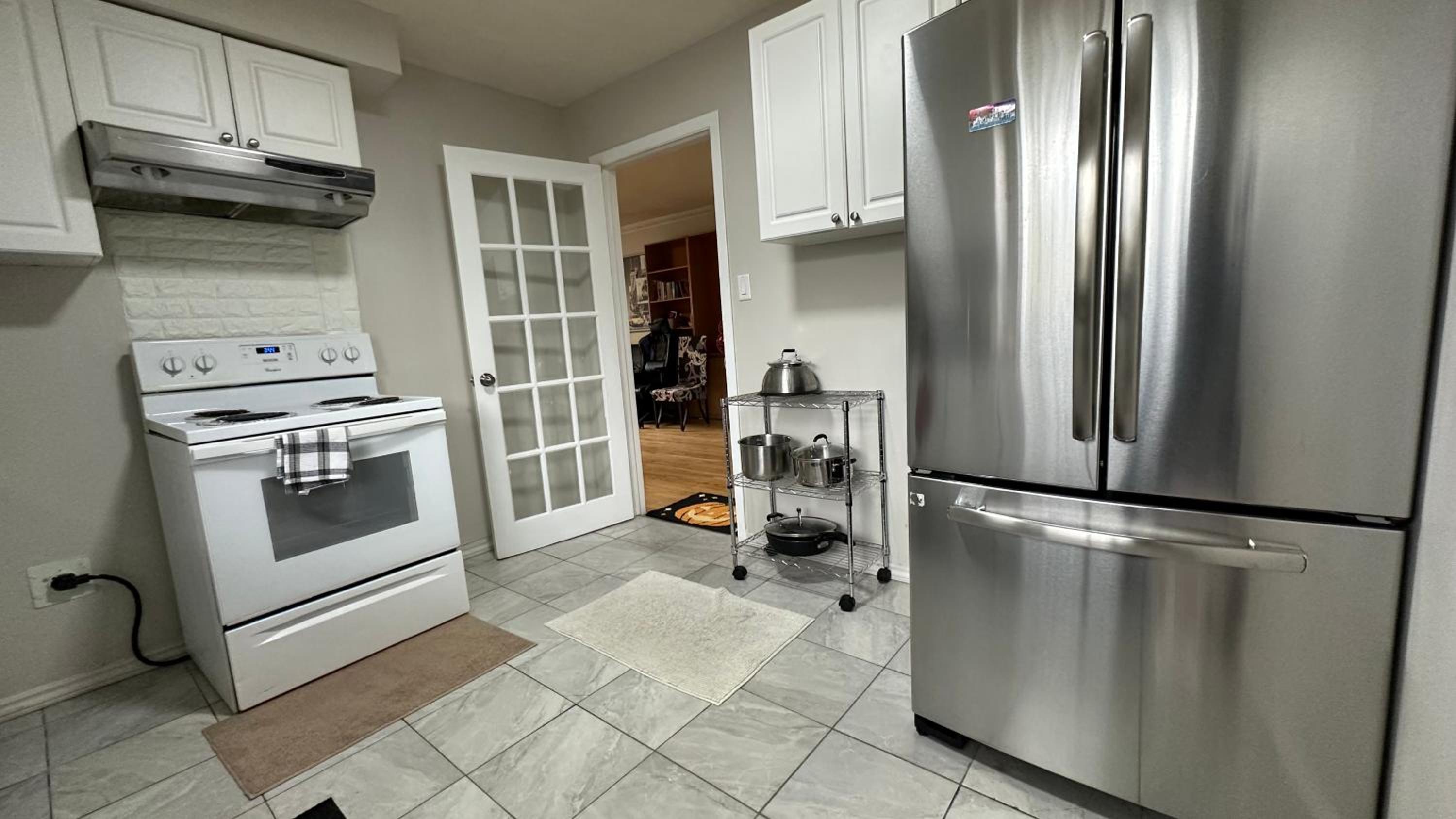 Full Privacy House with Free Parkrings