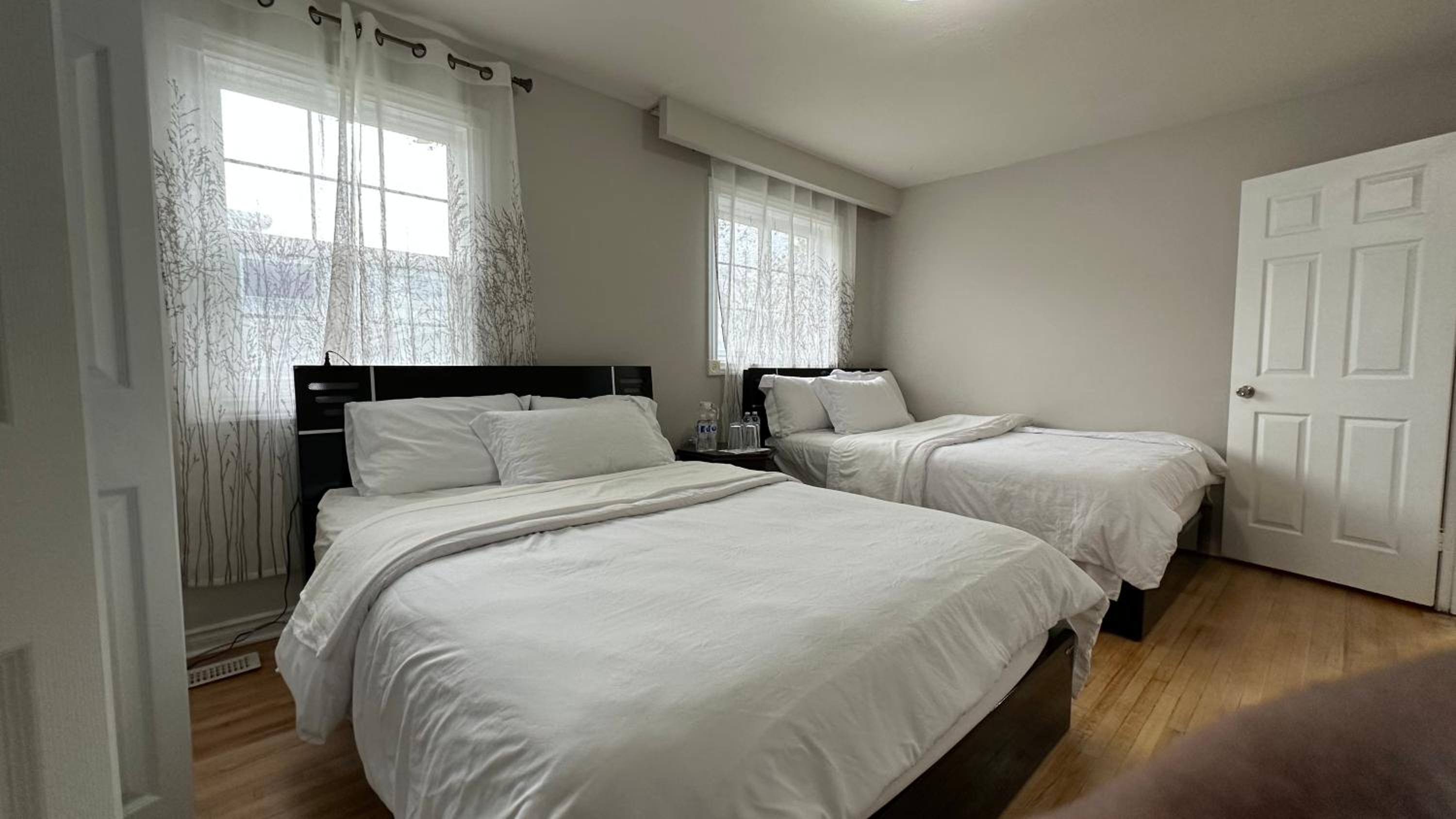Full Privacy House with Free Parkrings