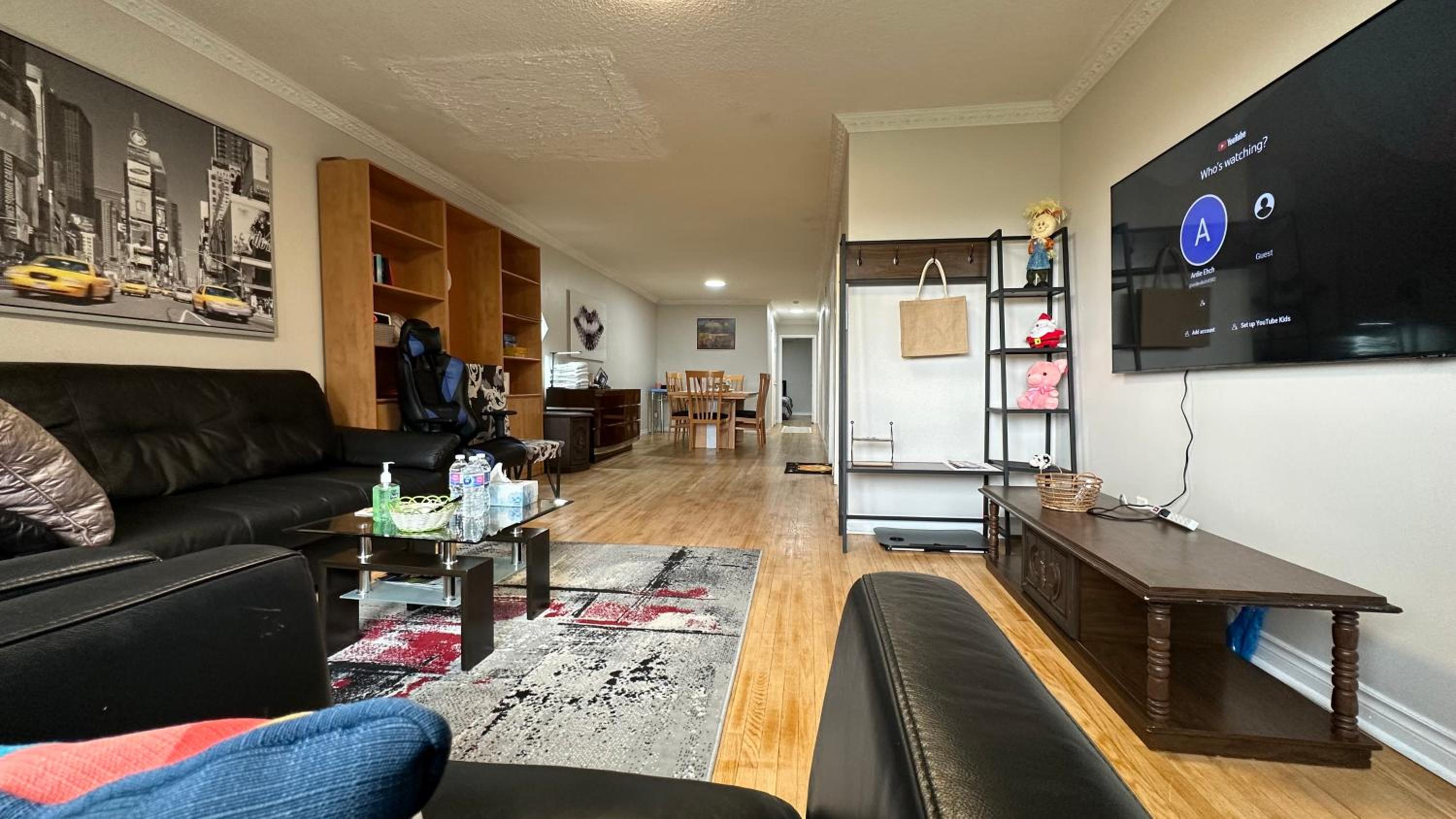 Full Privacy House with Free Parkrings