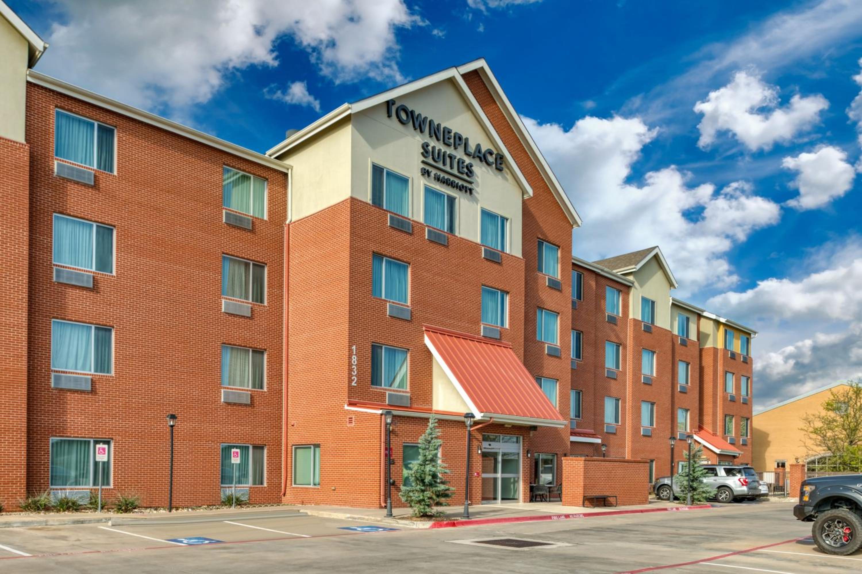 Hotel TownePlace Suites by Marriott Dallas McKinney