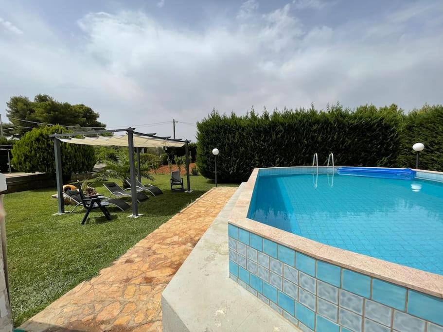 Country House view 3