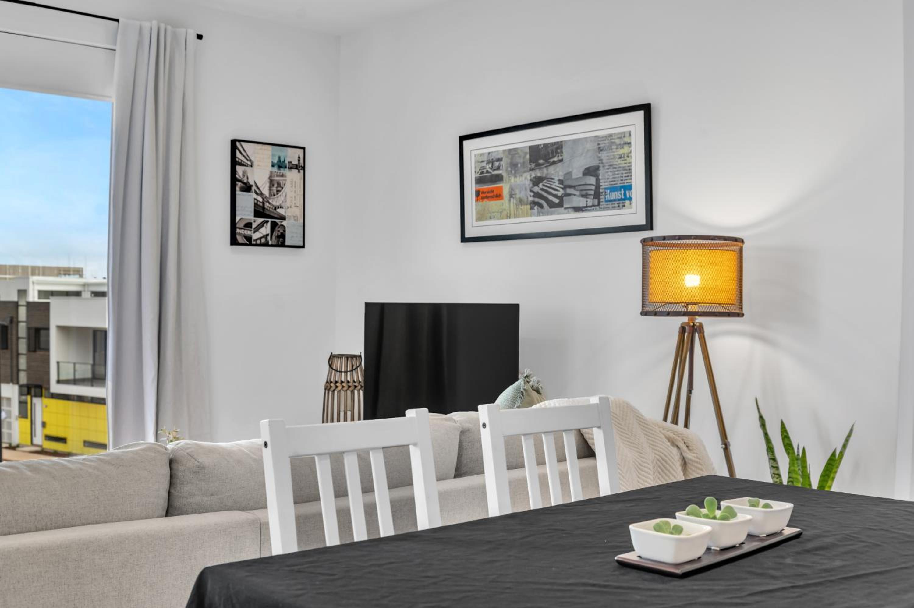 Flinders Corporate Extended Stays 8 -12 weeks