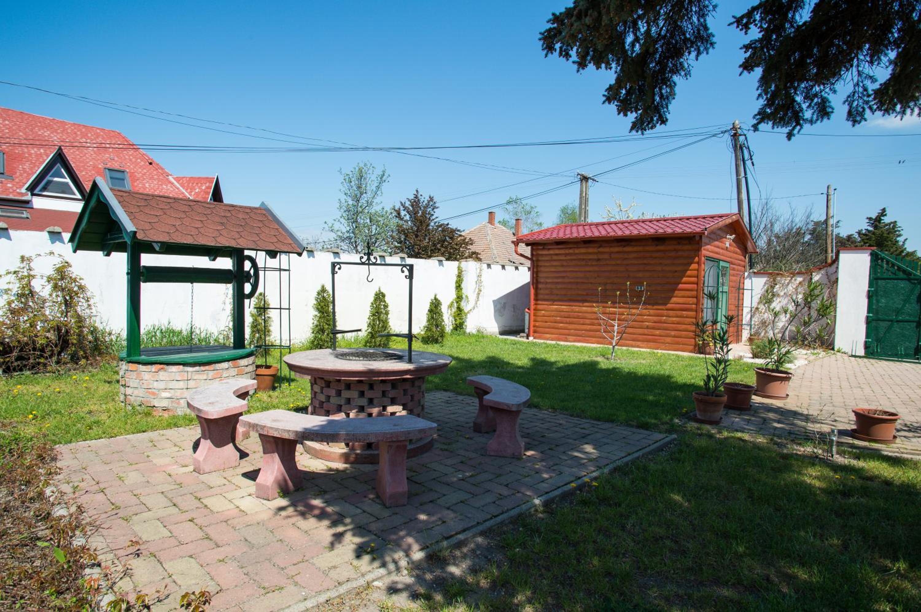 Photo 21