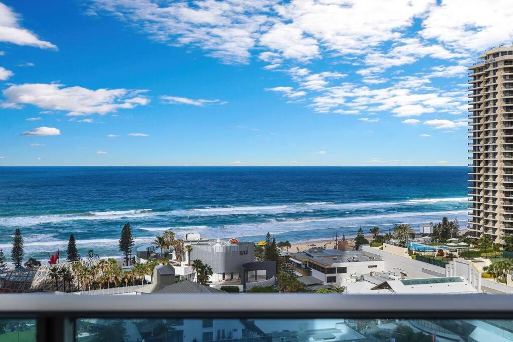 Paradise living at Hilton with stunning ocean view