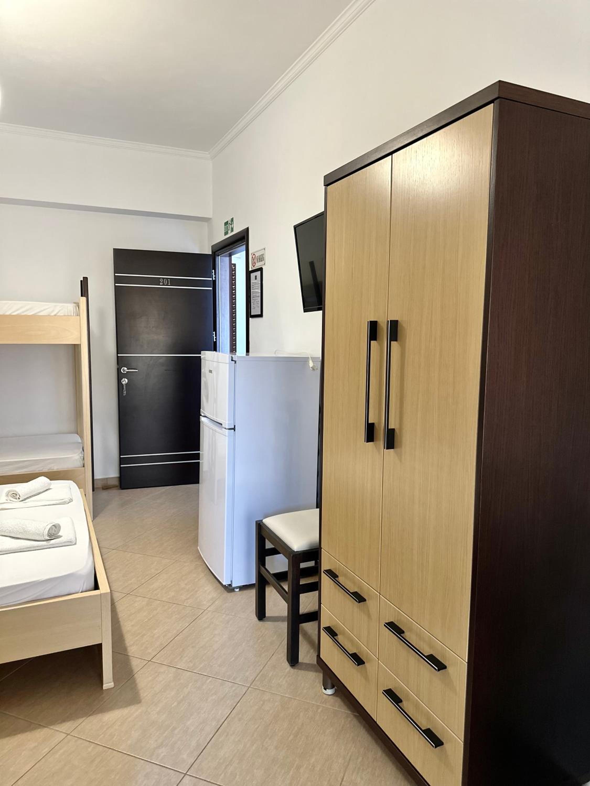 Brian Apartments