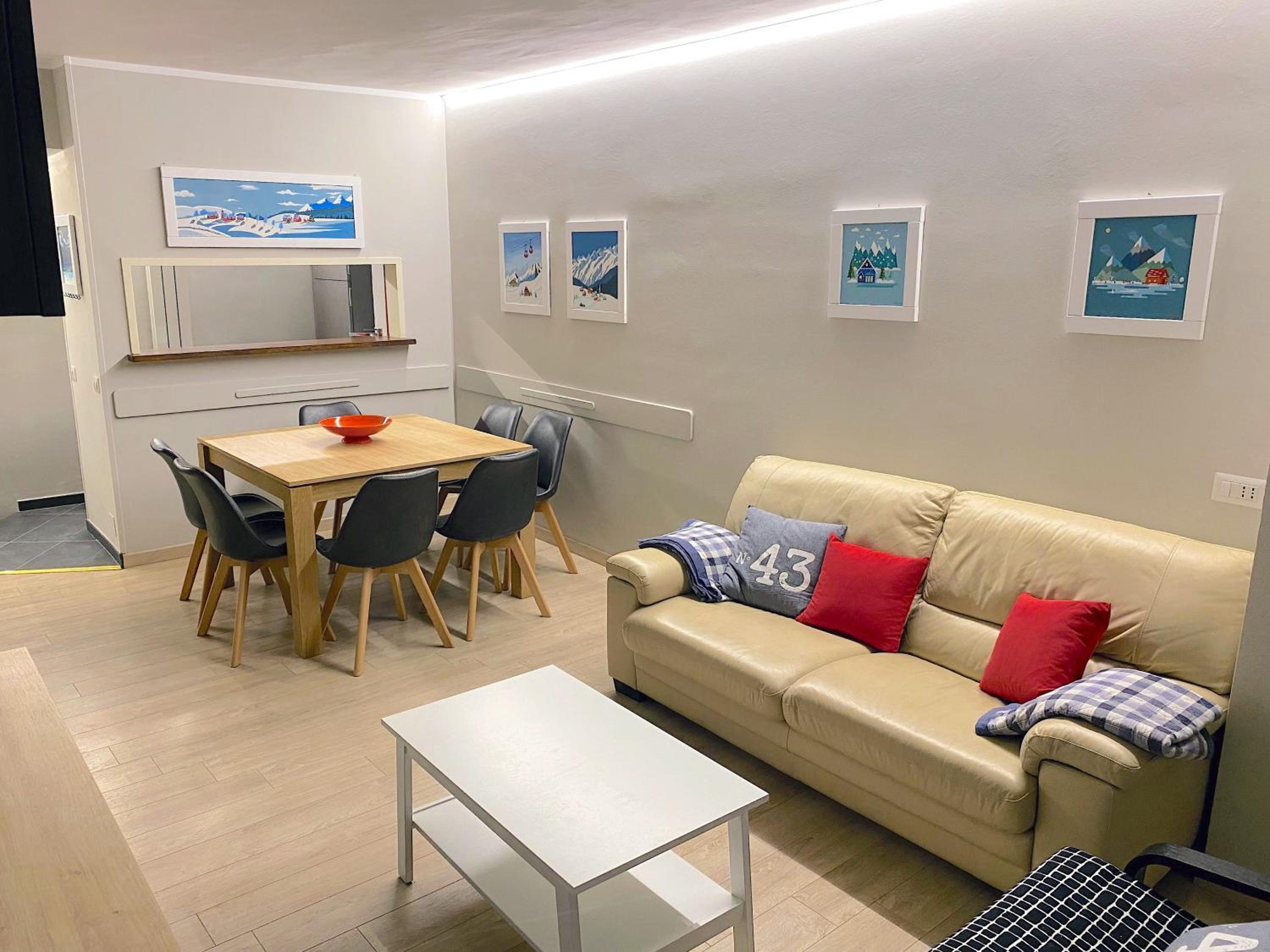HelloChalet - White Dream apartment - ski-to-door access, 200mt from Plateau Rosa - Zermatt cablecar view 4