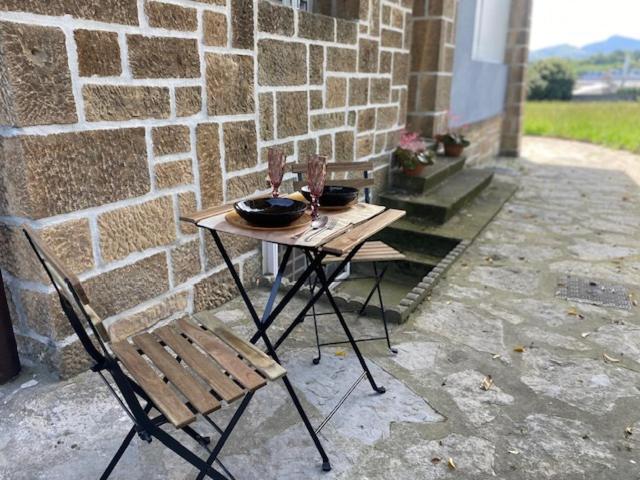 APARTAMENTO NIK en casa chalet con parking y jardin