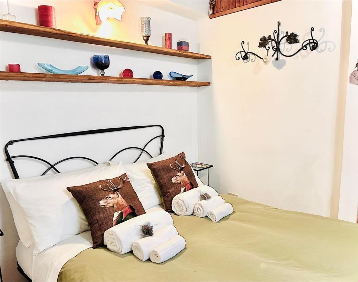 Romantic Borgo with Garden in Rome Center !