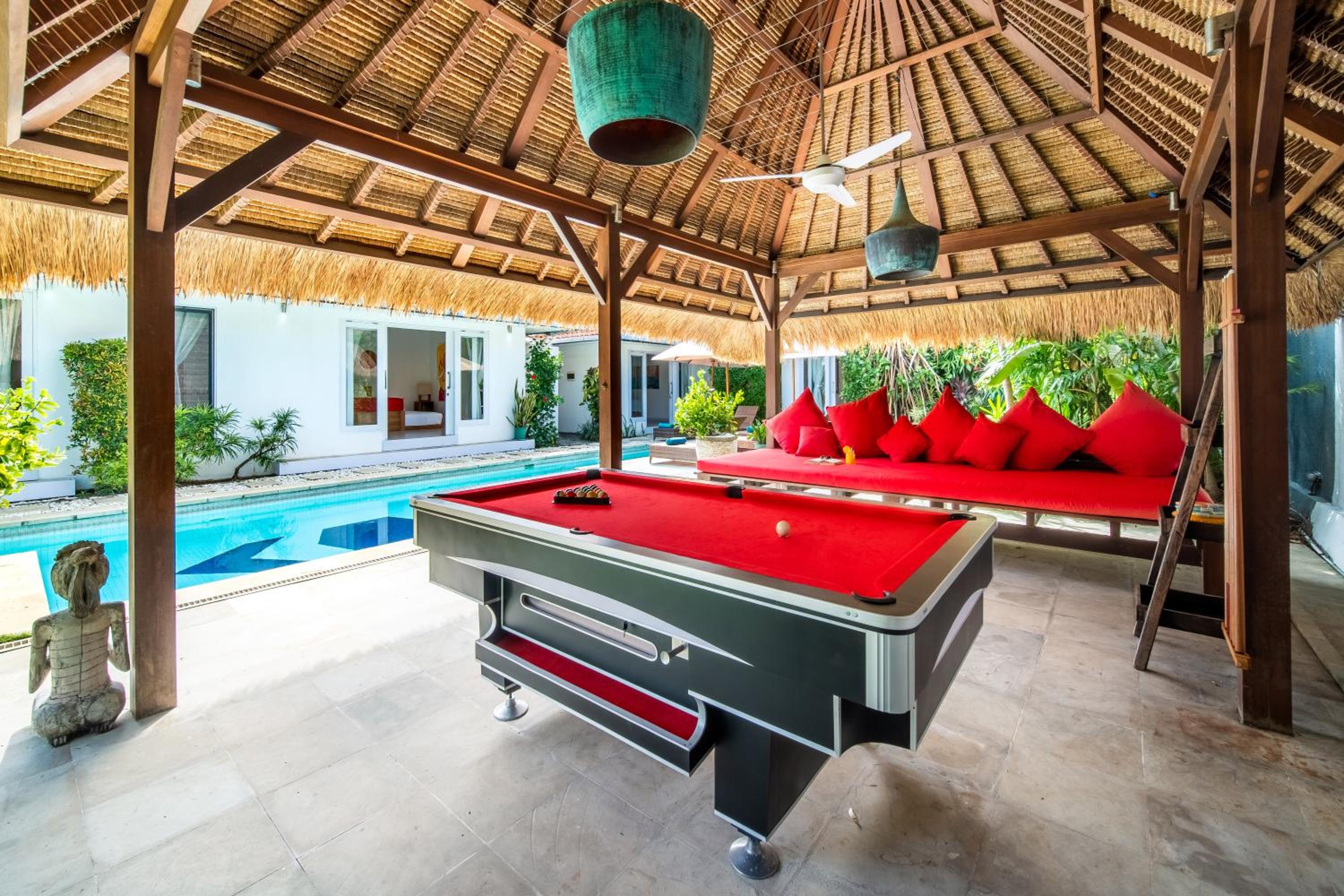 Elsies Villa - With Cook, Butler, Private Gym and Pool Table view 4