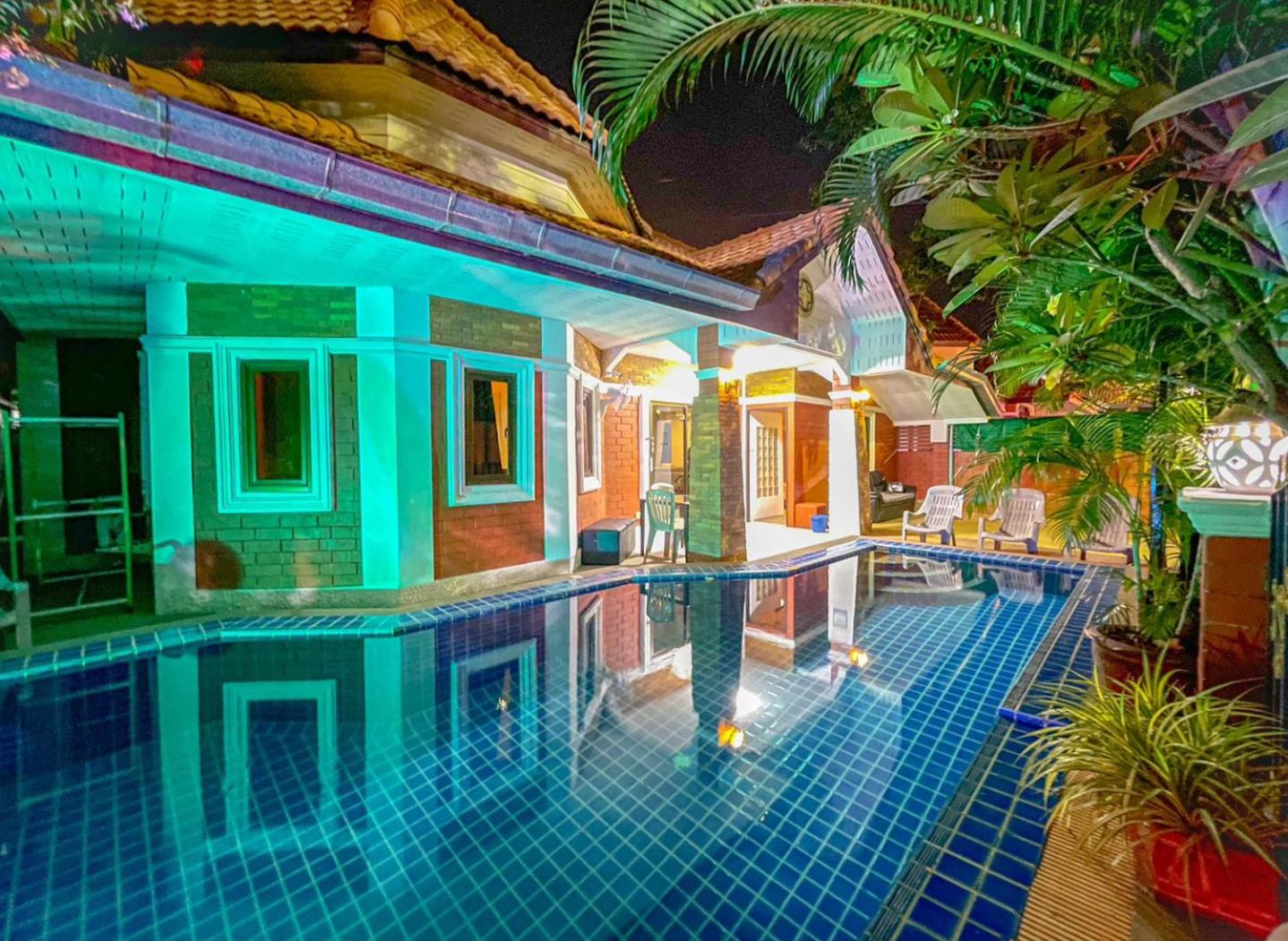 GARDEN VILLA - PATTAYA HOLIDAY HOUSE WALKING STREET 4 bedrooms