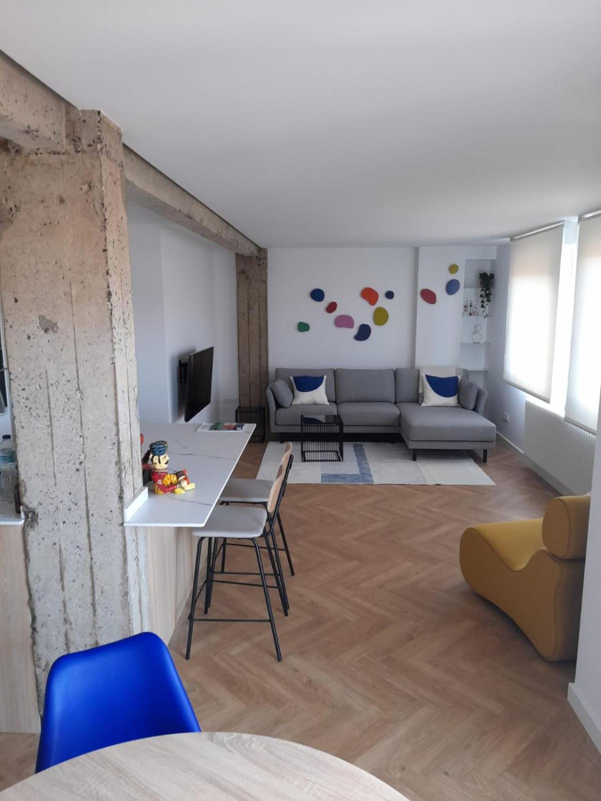 Alojamiento moderno y sofisticado con vistas a la ciudad