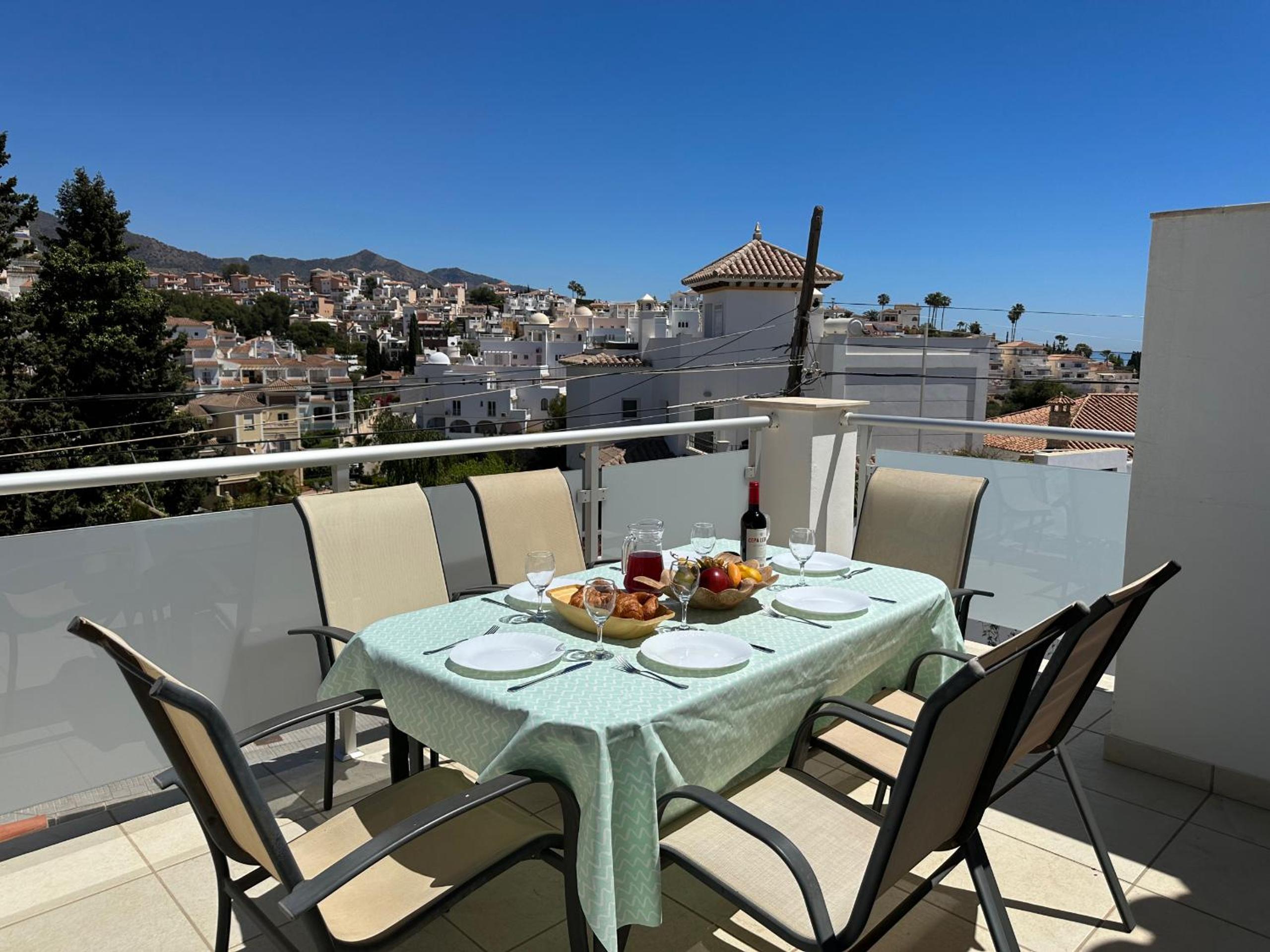Nerja Paradise Rentals - Villa Jade view 4