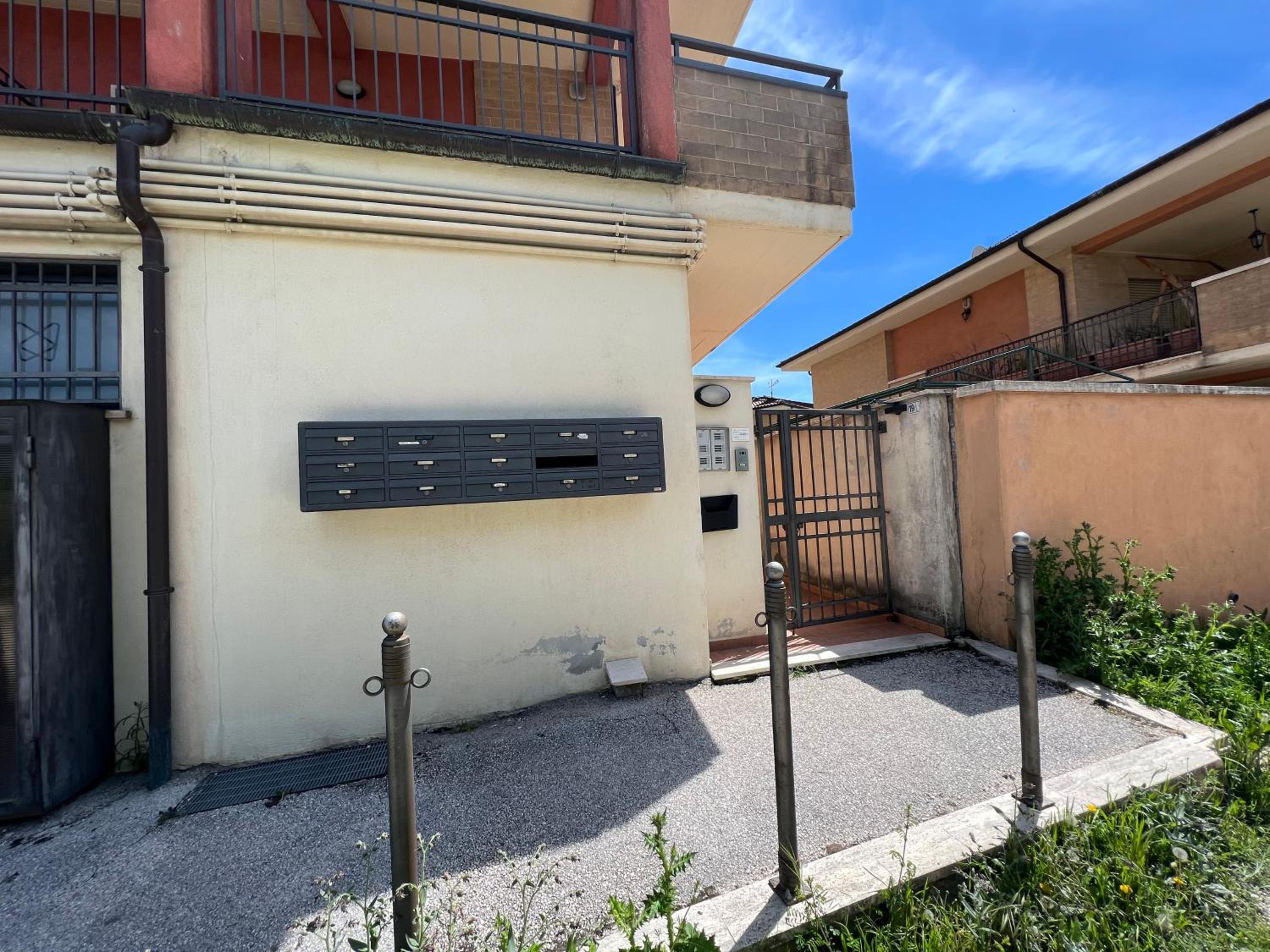 Il Girasole - Apartment view 3