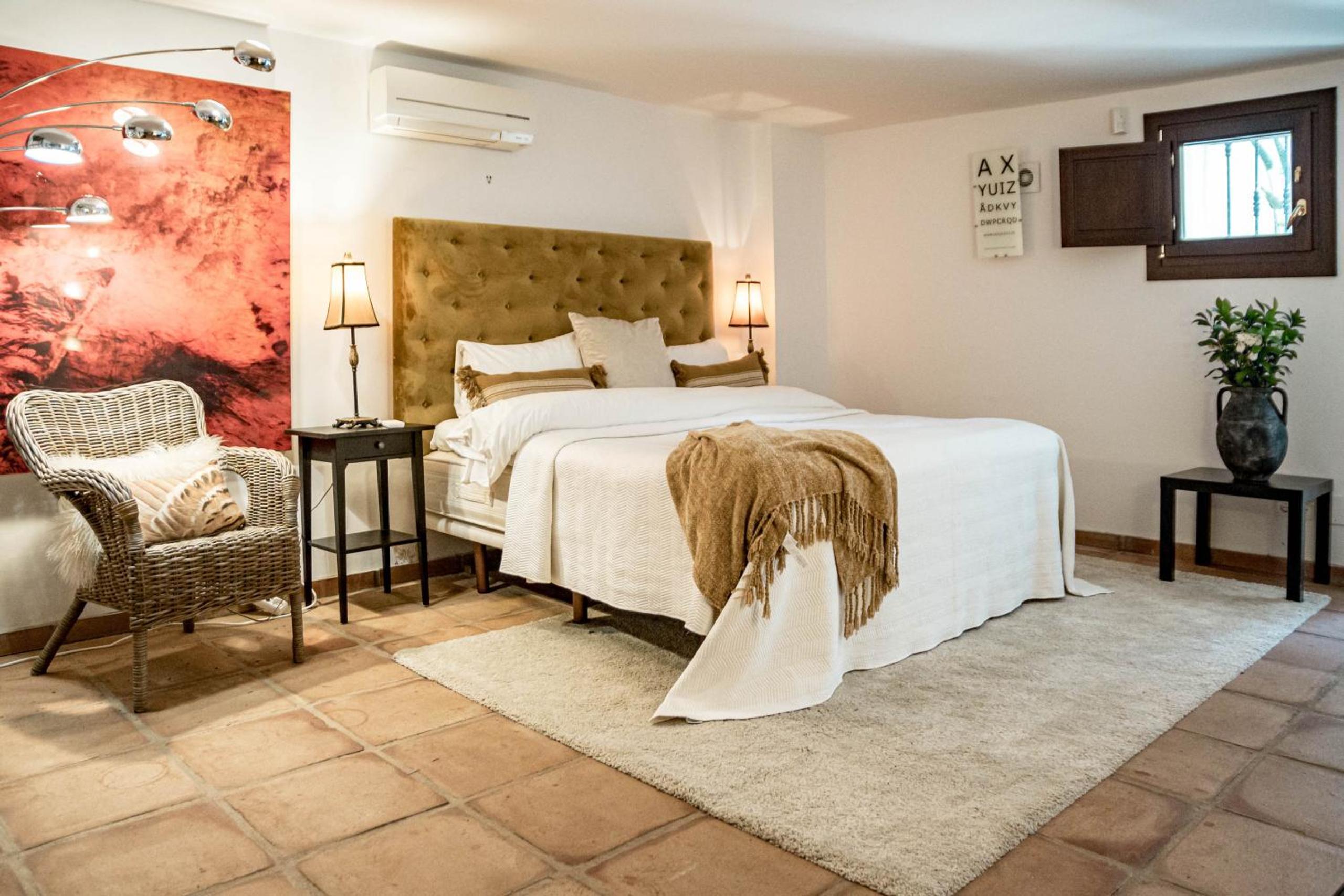 Marbella Vacations - VLB - Stunning villa Las Brisas, private pool - Property Image 32