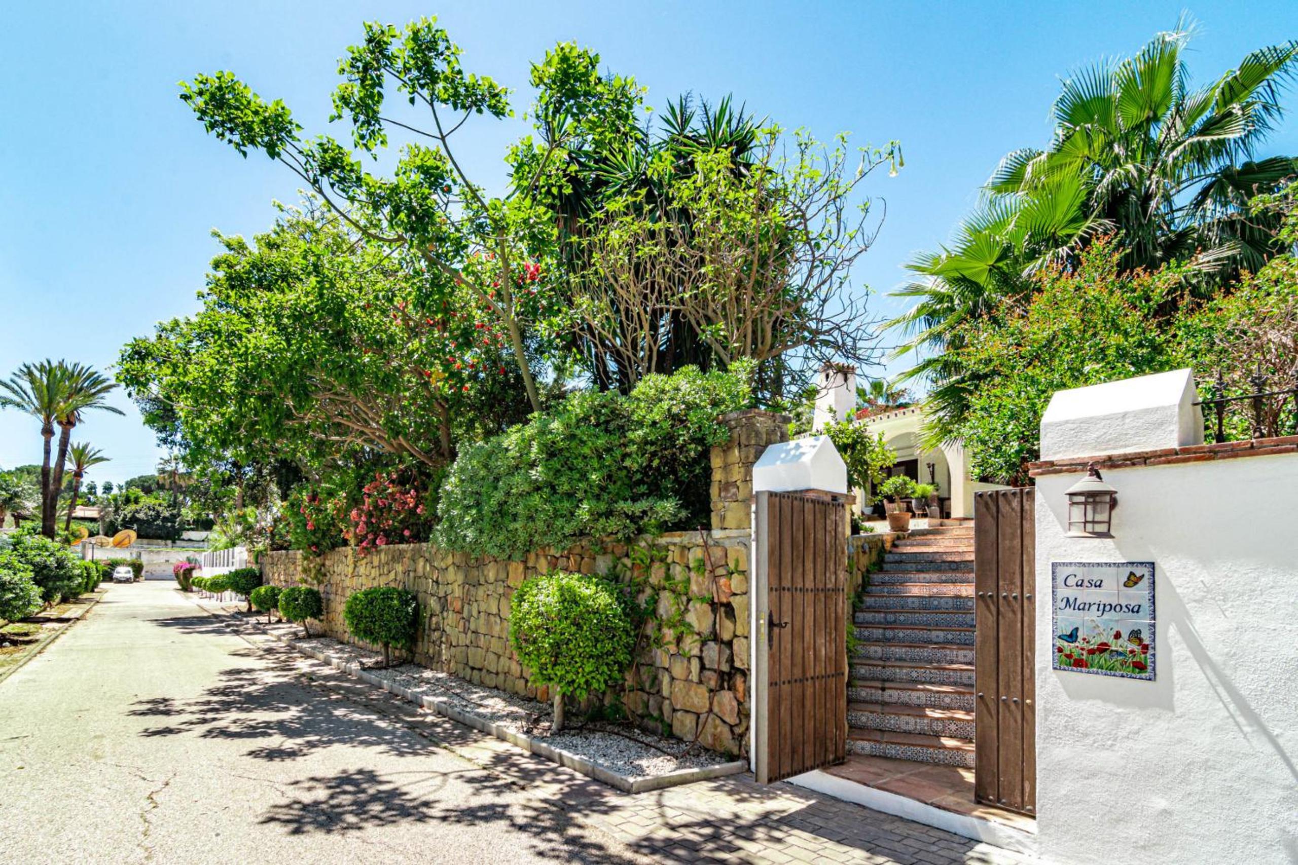 Marbella Vacations - VLB - Stunning villa Las Brisas, private pool - Property Image 45