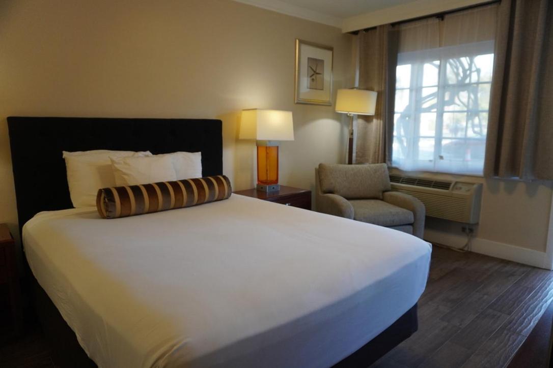 Rose Garden Inn