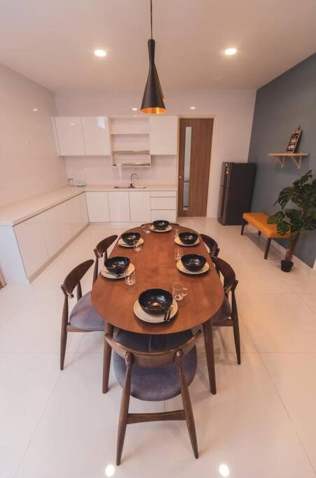 Luxury 3-sty semi-D 5BR 5Bath@Batu Ferringhi 15ppl photo 3