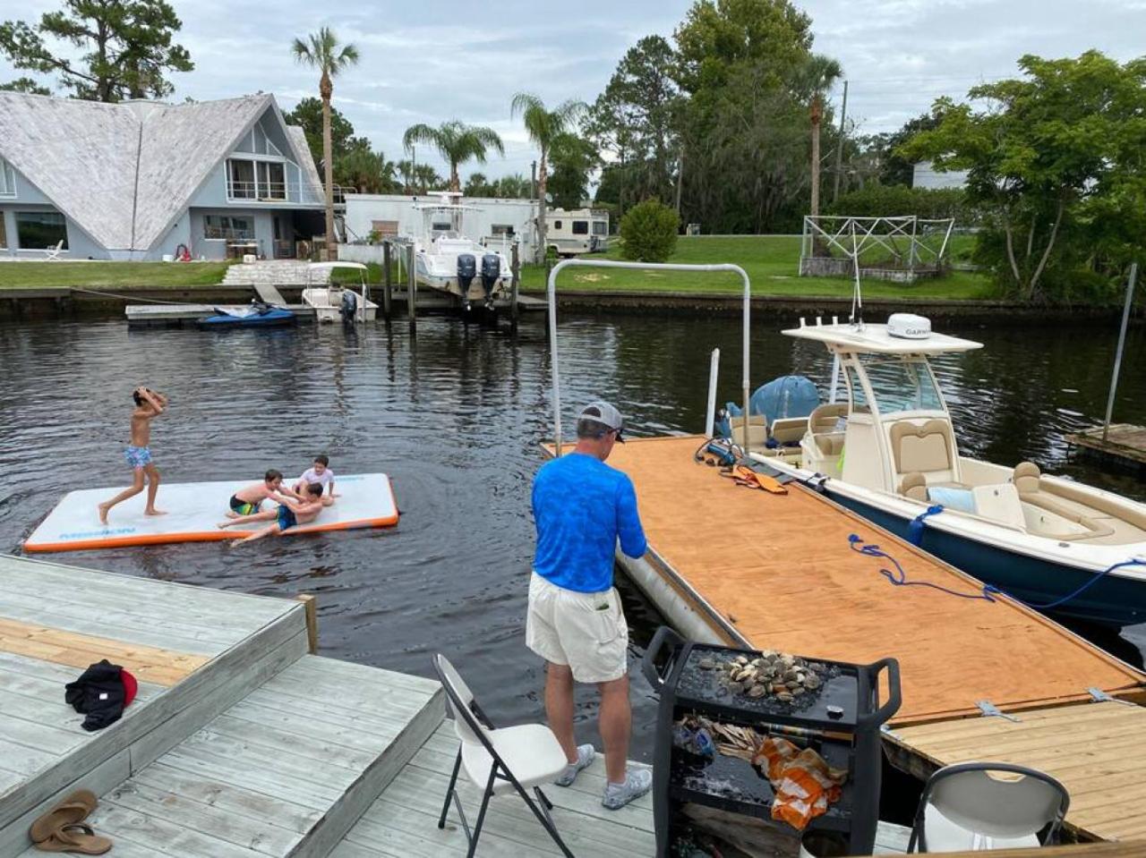 Spacious 4 bedroom with 2 baths with Pool and boat dock view 2