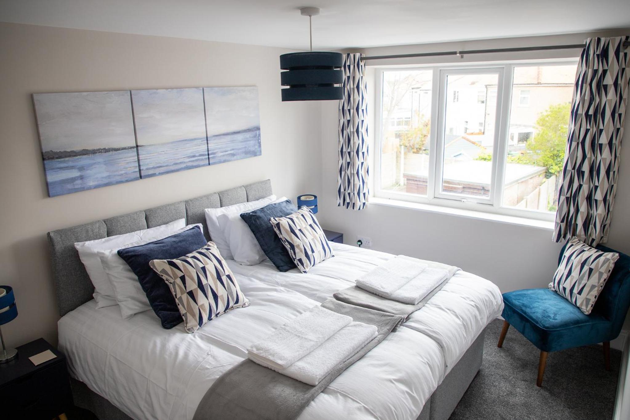 Wave Stays - First Floor Apartment - Heart of Cleveleys view 3