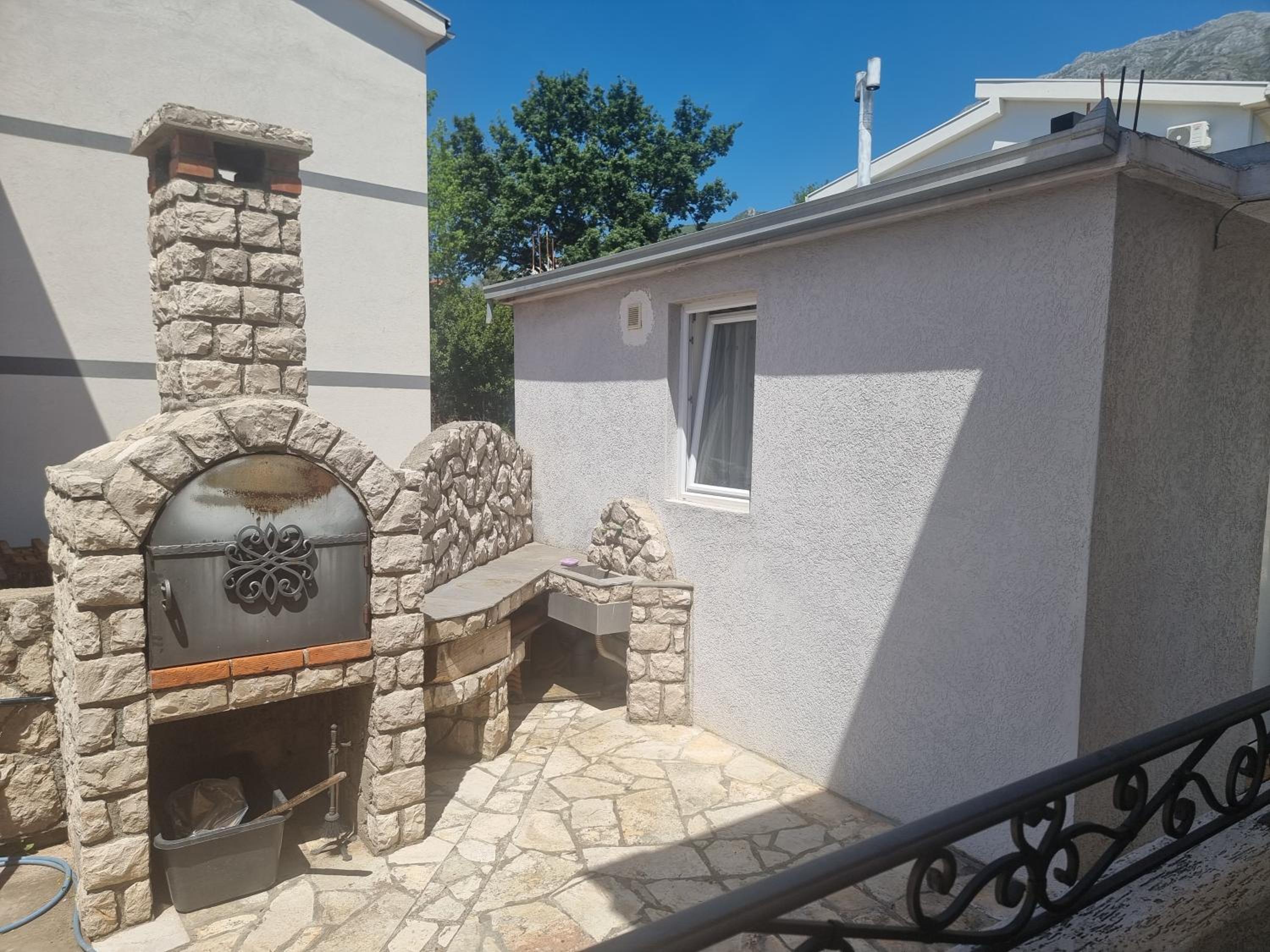Apartmani MINA