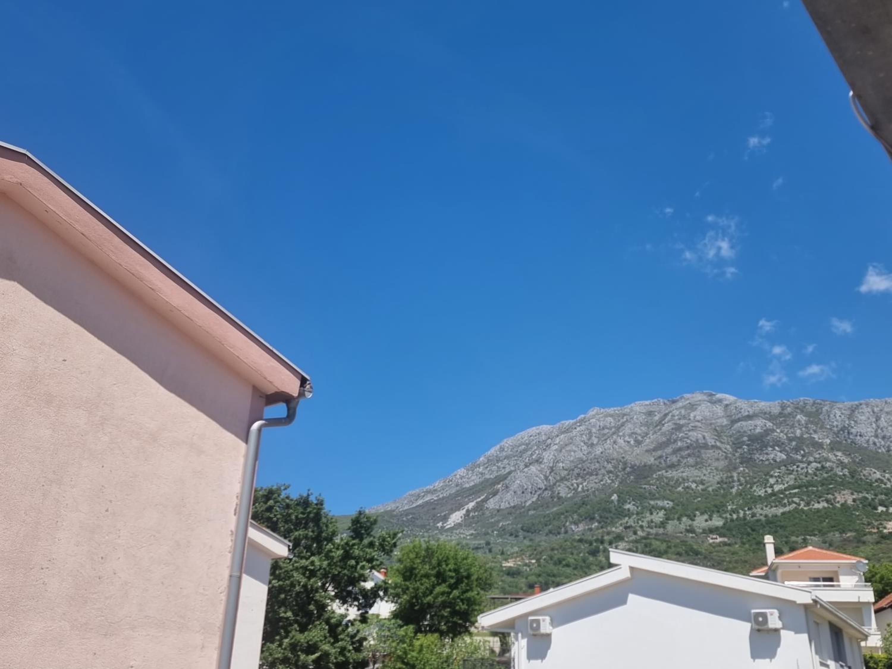Apartmani MINA
