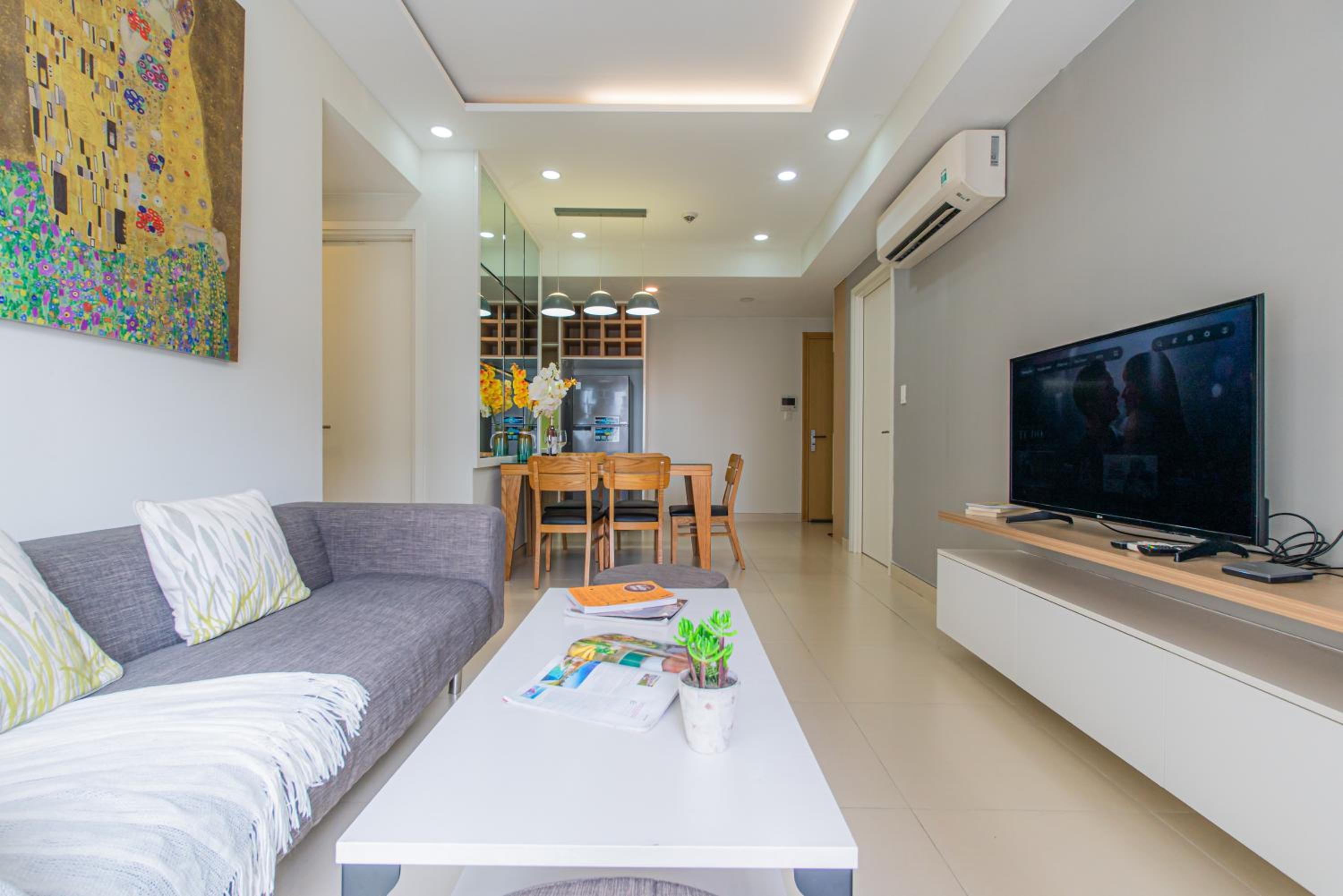 ambiHOME 2BR 2WC in Masteri Thao Dien District 2