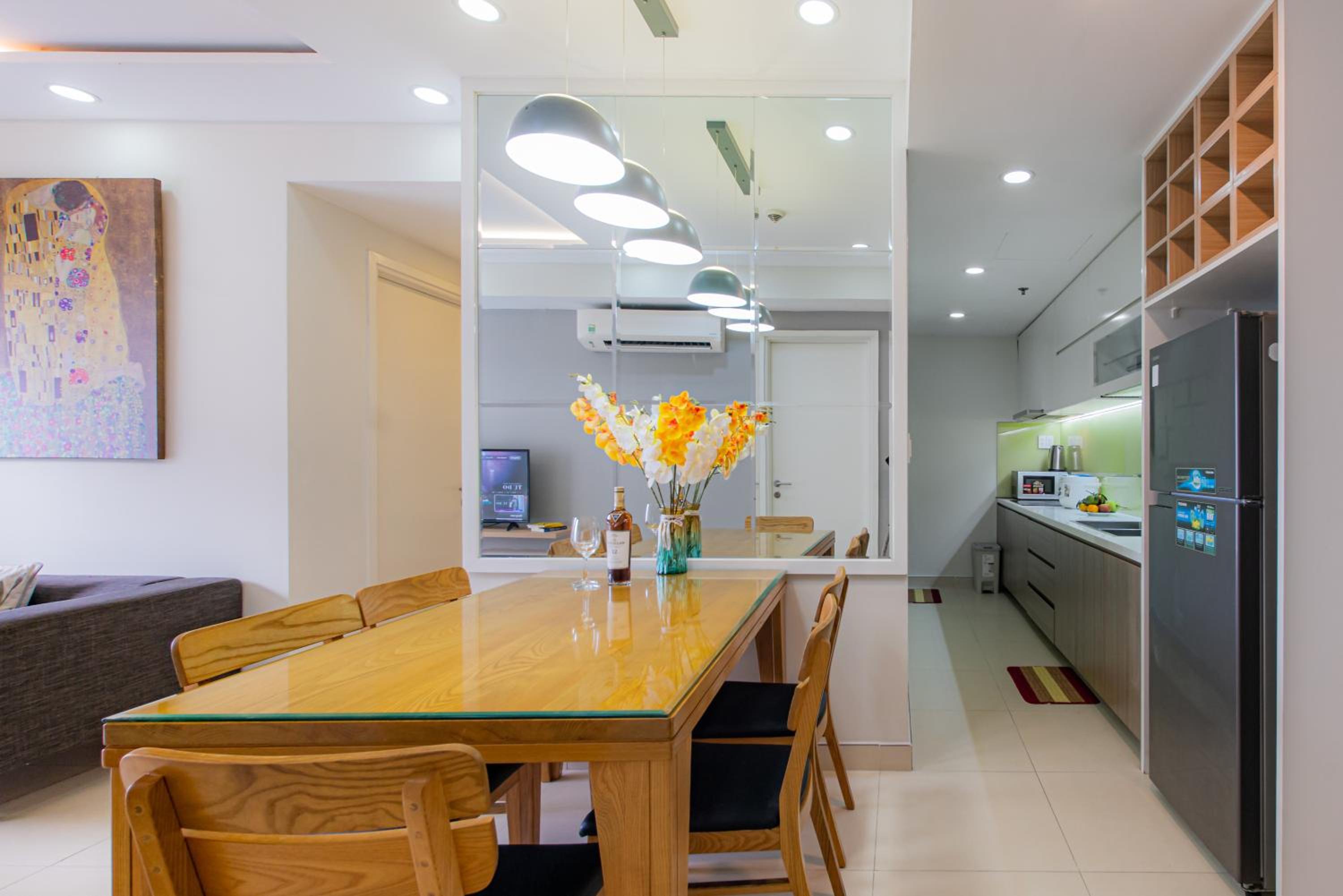 ambiHOME 2BR 2WC in Masteri Thao Dien District 2