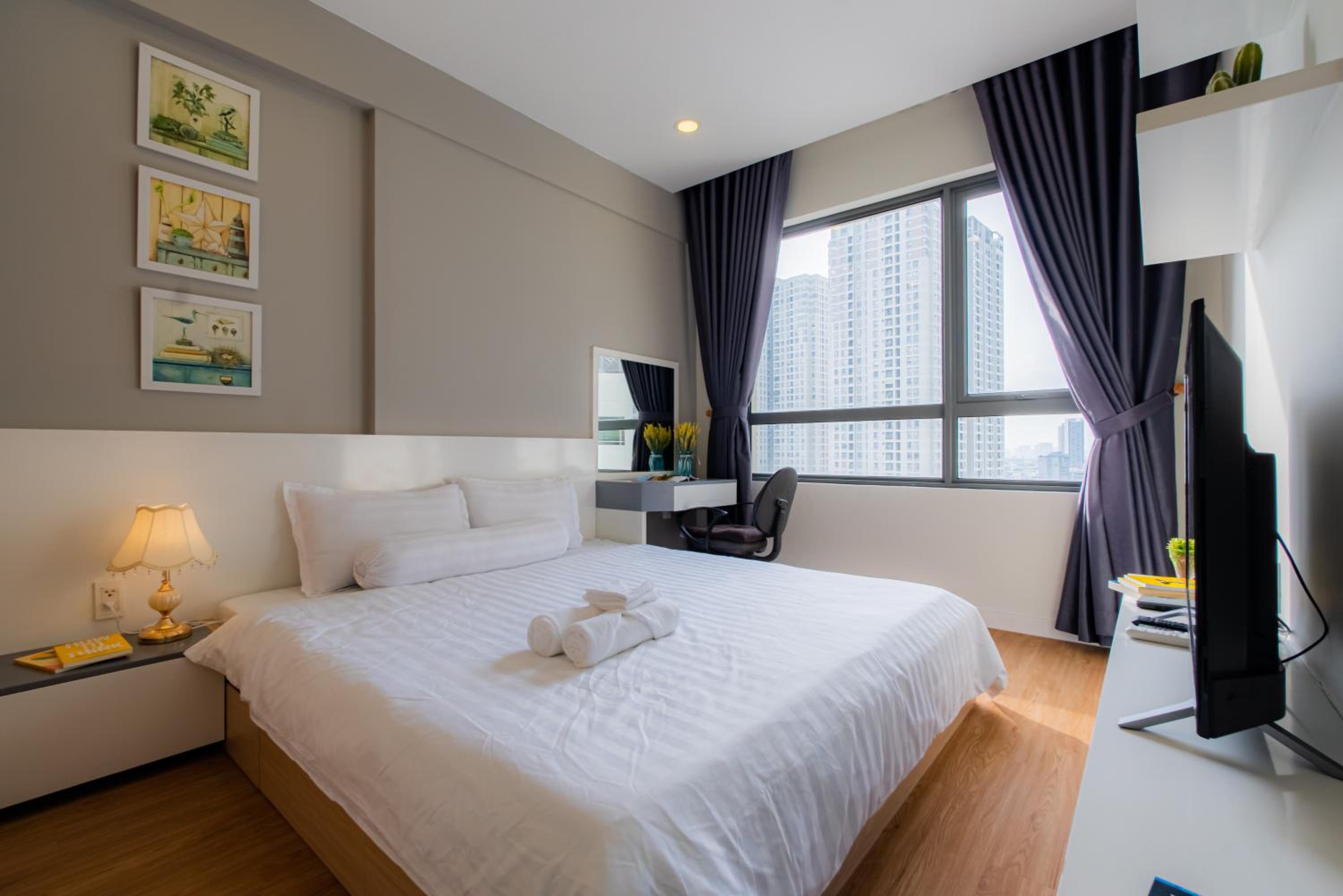 ambiHOME 2BR 2WC in Masteri Thao Dien District 2