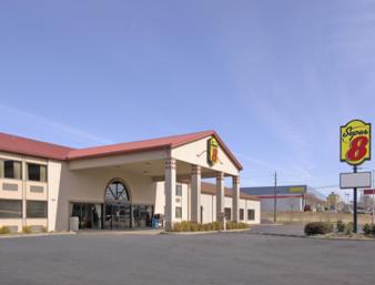 Oxford Vacations - Super 8 by Wyndham Oxford - Property Image 5