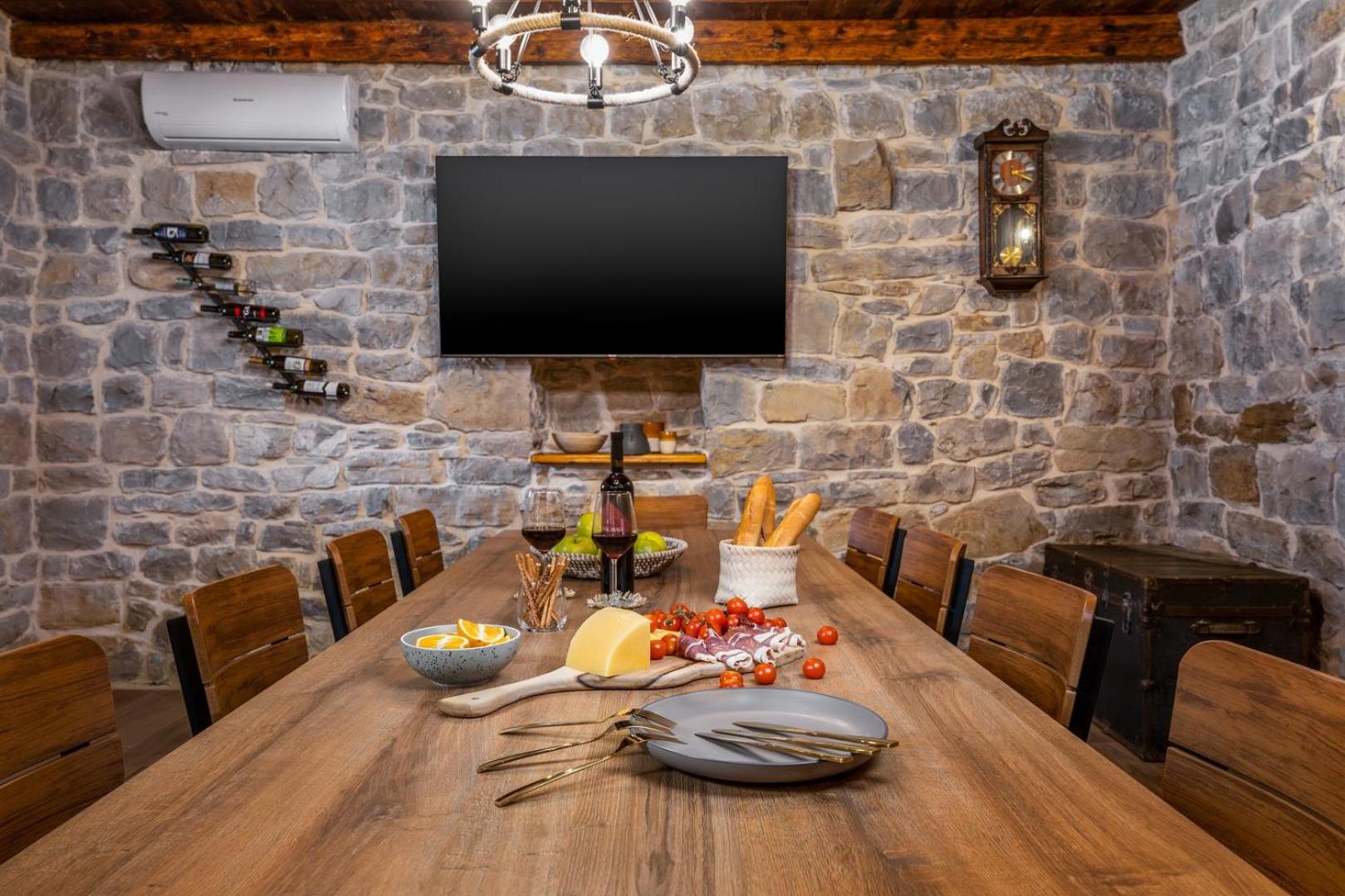 Charming Villa Perina with private heated pool