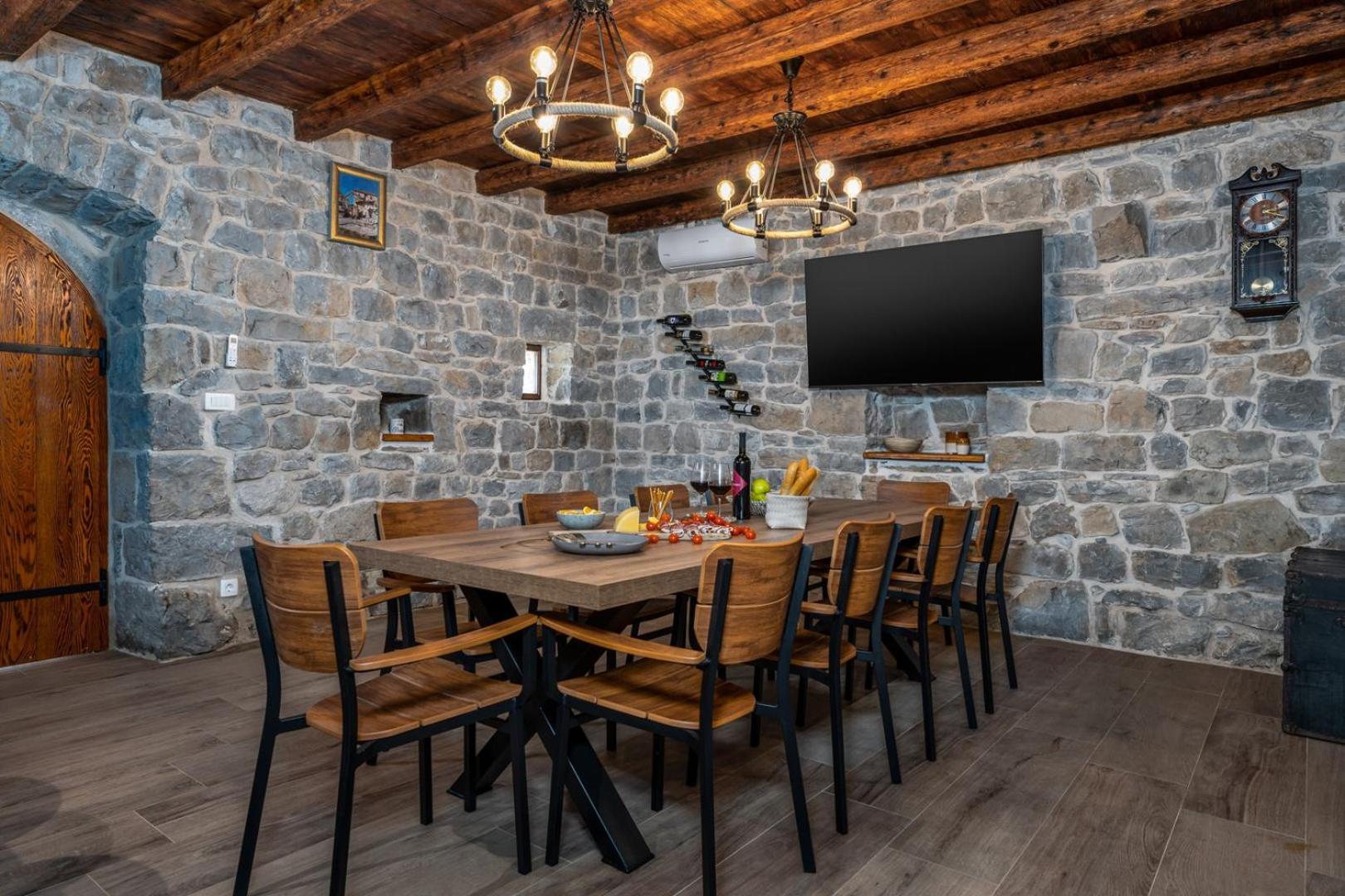 Charming Villa Perina with private heated pool