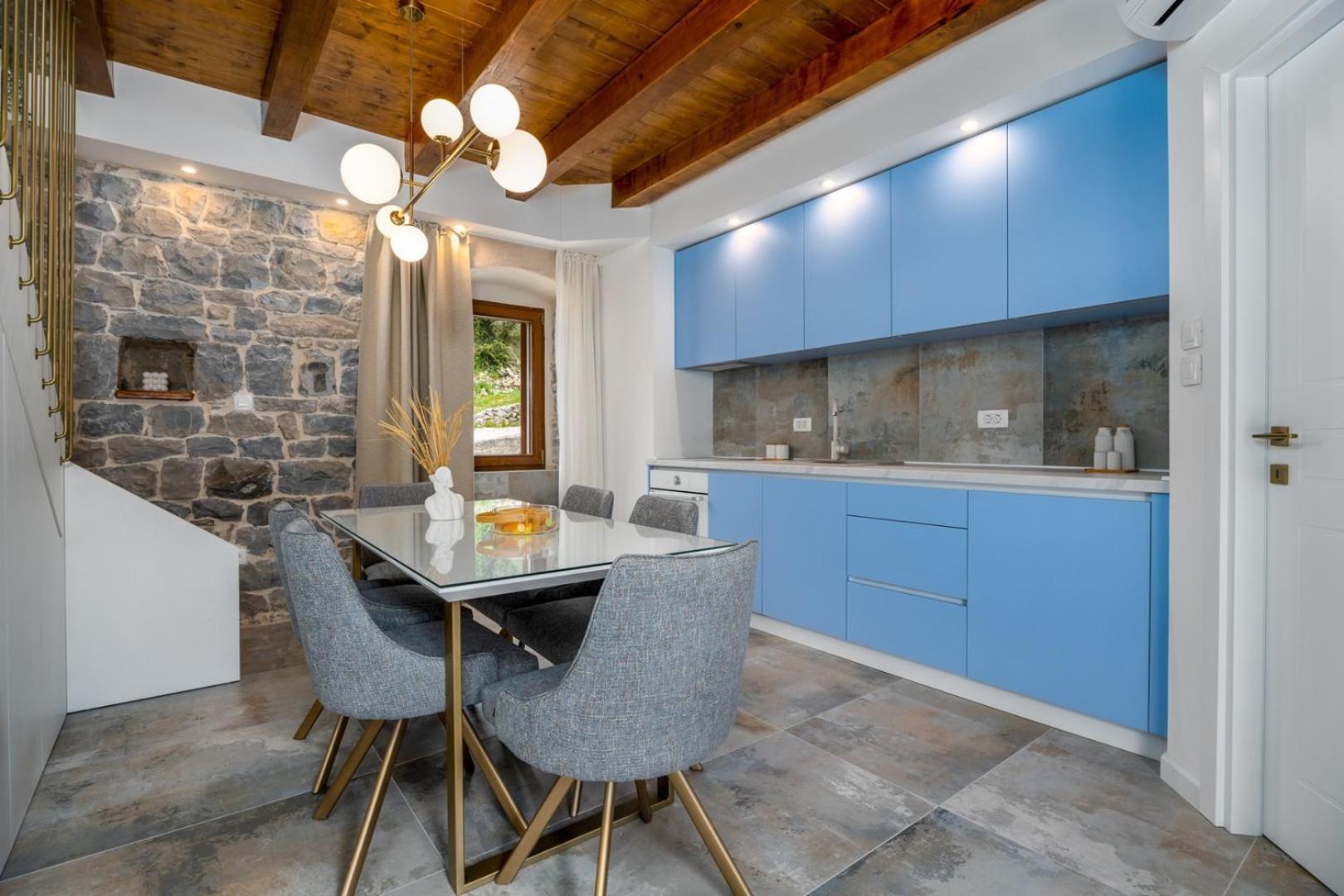 Charming Villa Perina with private heated pool