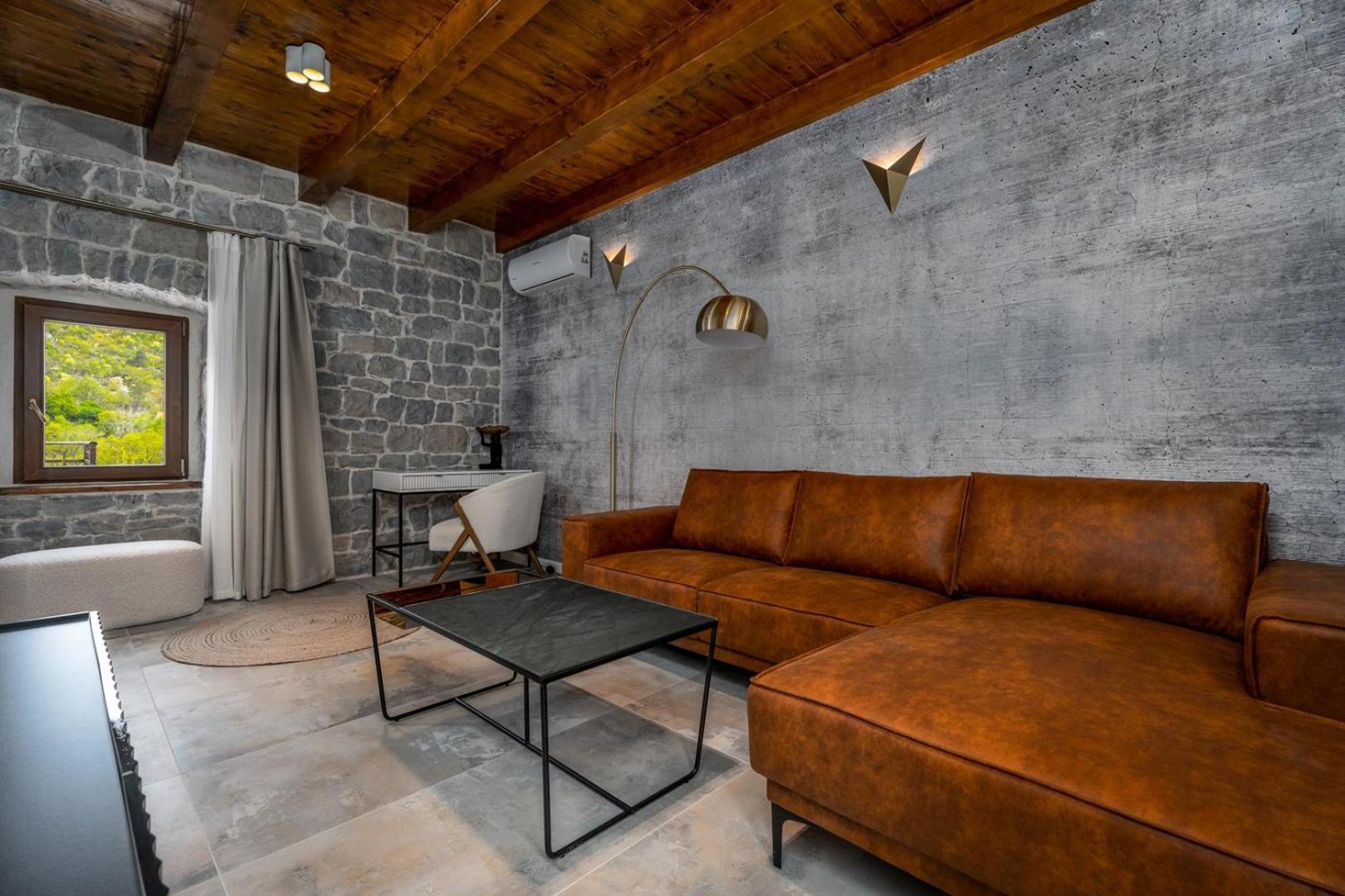 Charming Villa Perina with private heated pool