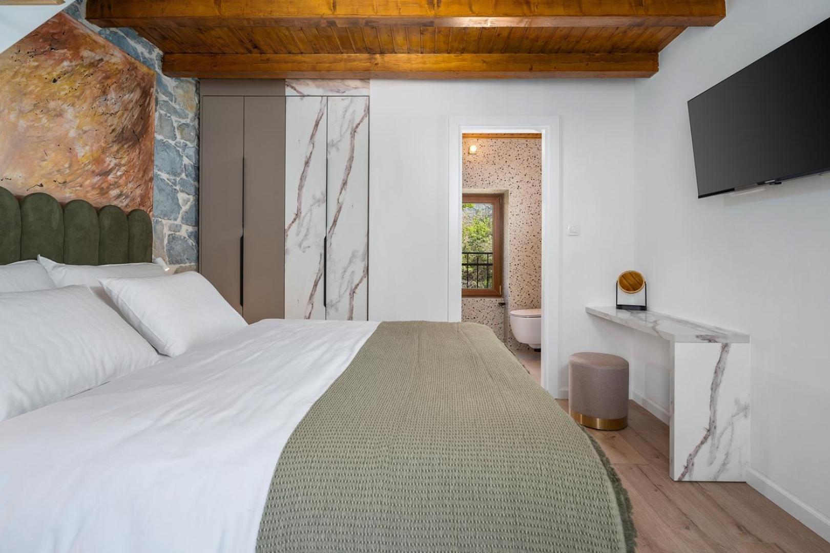 Charming Villa Perina with private heated pool