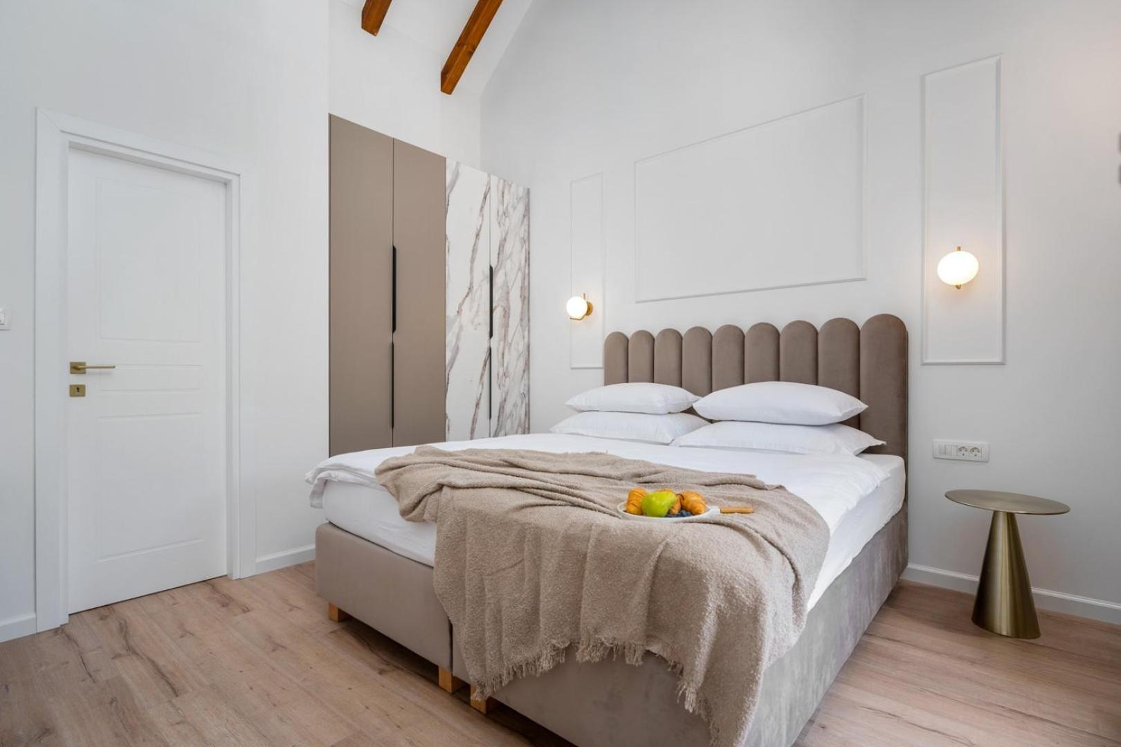 Charming Villa Perina with private heated pool