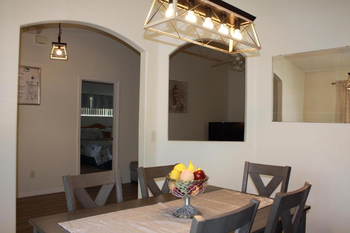 Groves Four Bedroom Pool Home And Spa