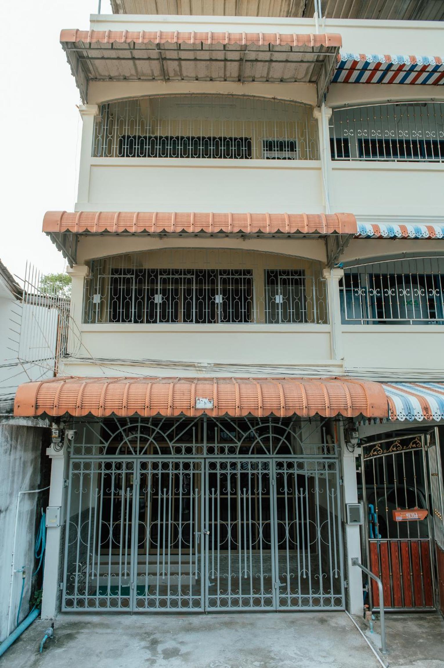 Paradise Found 4BR Villa,Fits 22 PAX, 6-Min to Lee Garden